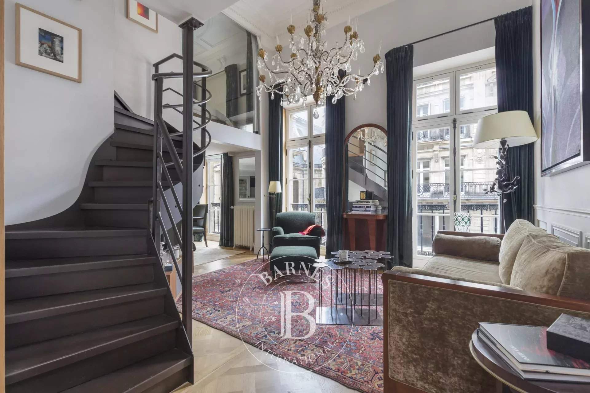 Paris  - Appartement 3 Pi&egrave;ces, 1 Chambre - picture 2