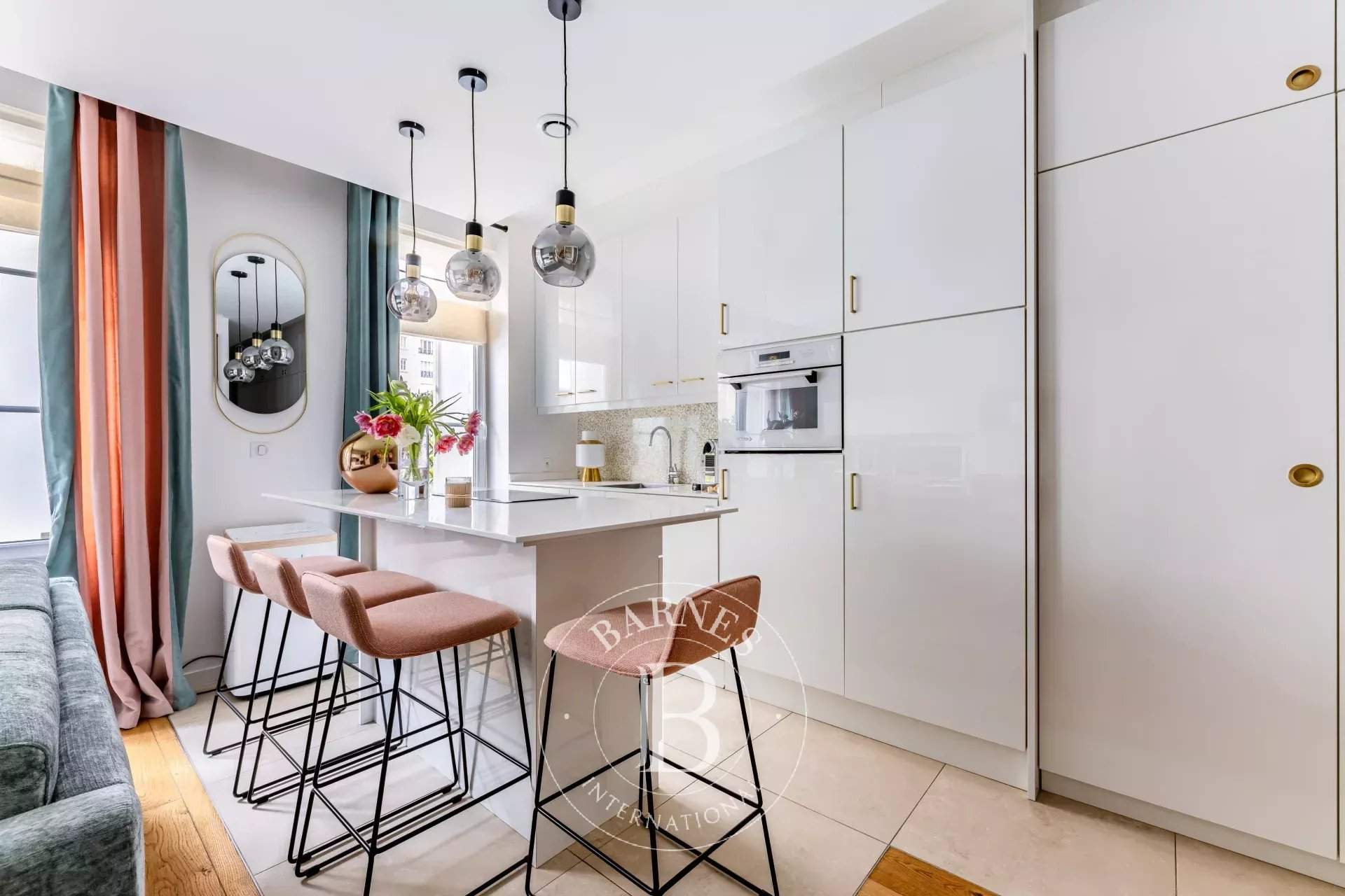 Paris  - Appartement 2 Pièces, 1 Chambre - picture 2