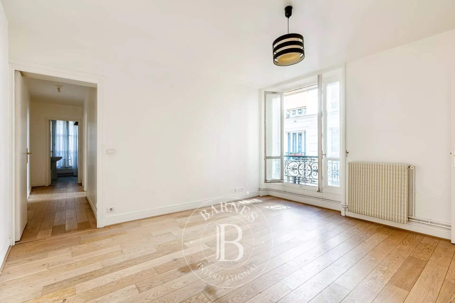 Paris  - Appartement 3 Pi&egrave;ces 2 Chambres - picture 1