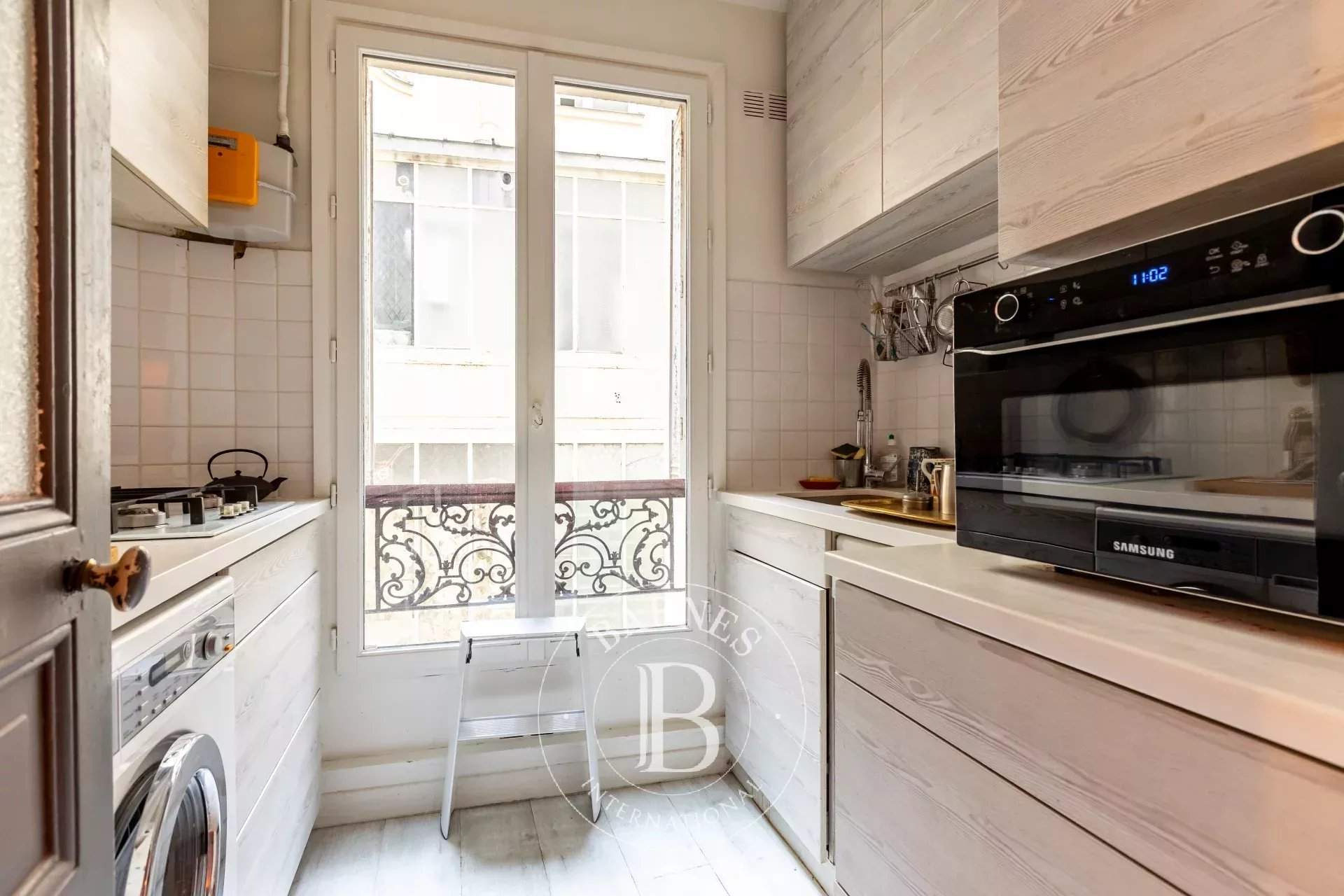 Paris  - Appartement 3 Pi&egrave;ces 2 Chambres - picture 9