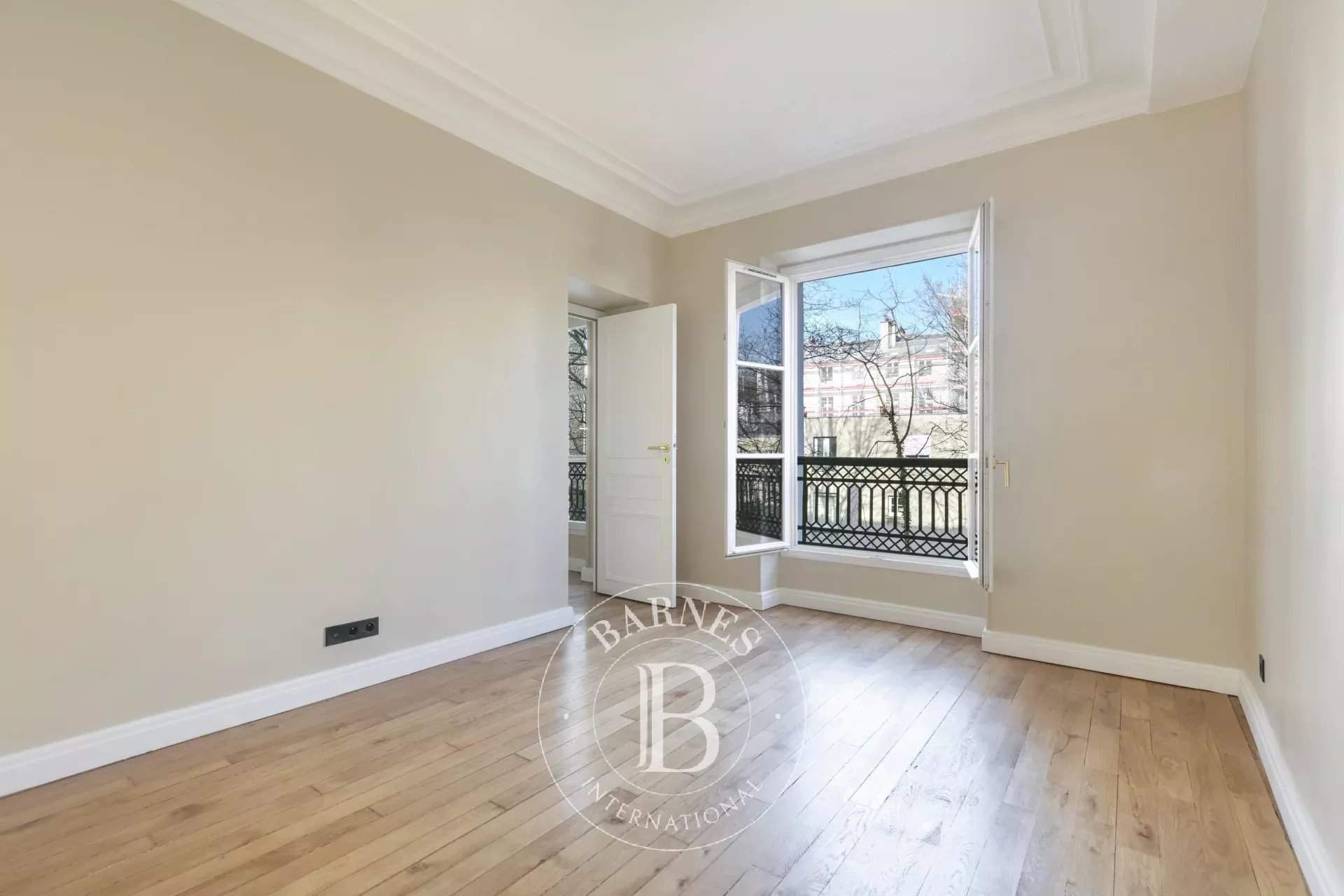 Paris  - Appartement 3 Pi&egrave;ces 2 Chambres - picture 5