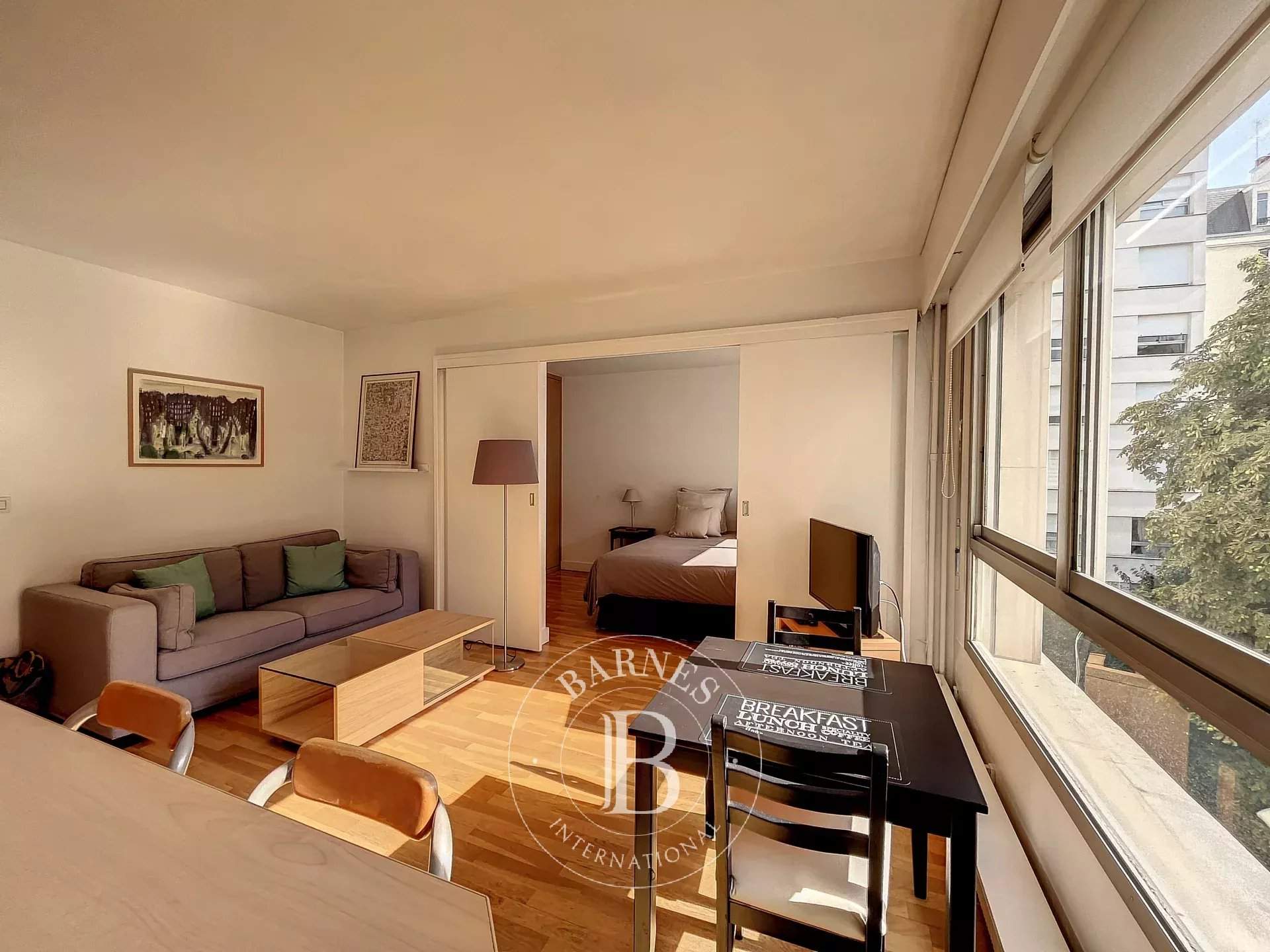 Paris  - Appartement 2 Pi&egrave;ces, 1 Chambre - picture 3