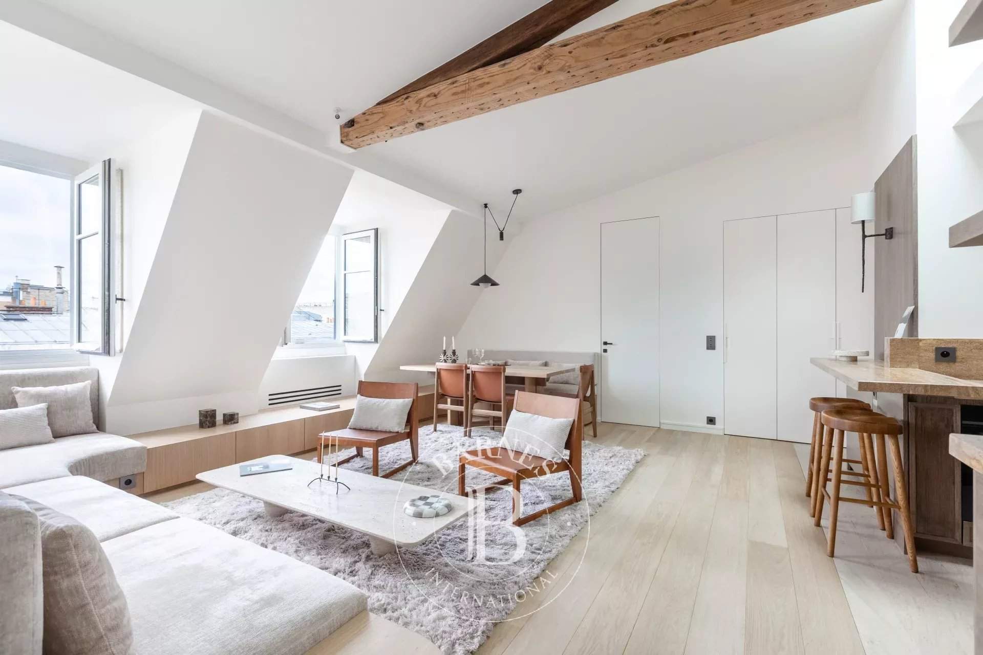 Paris  - Appartement 4 Pi&egrave;ces 2 Chambres - picture 3