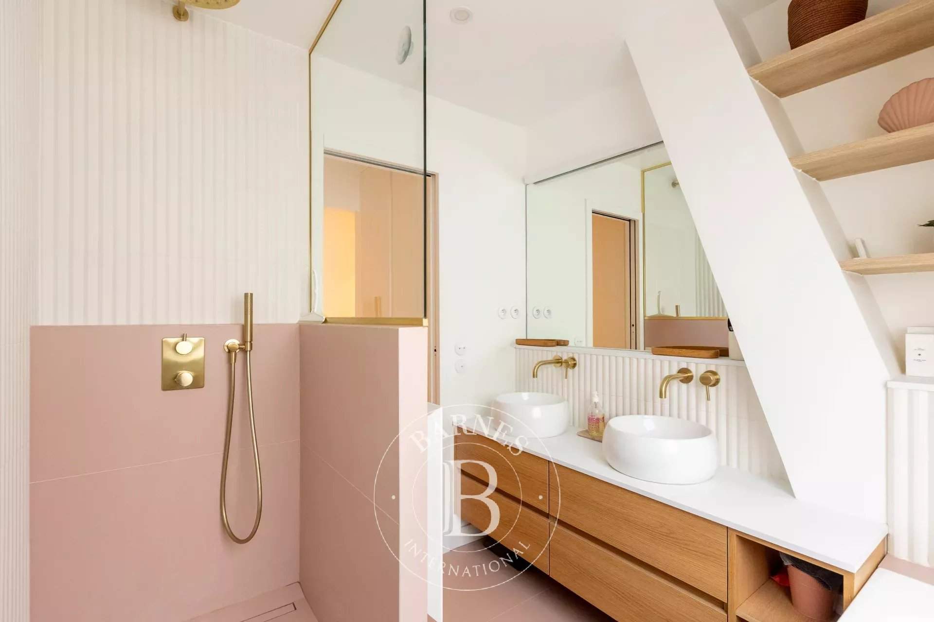 Paris  - Apartment 2 Bedrooms - picture 12