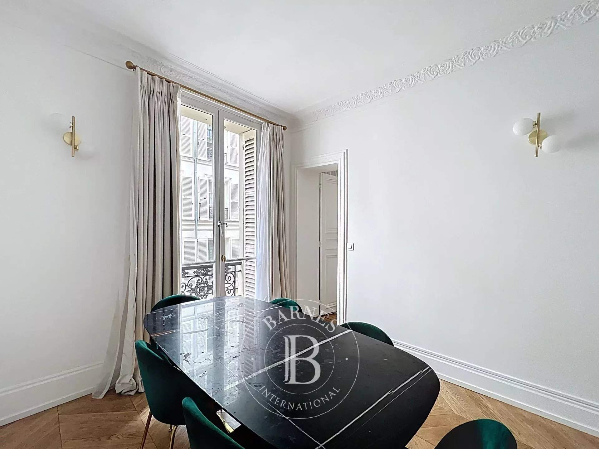 Paris  - Appartement 3 Pi&egrave;ces 2 Chambres - picture 8