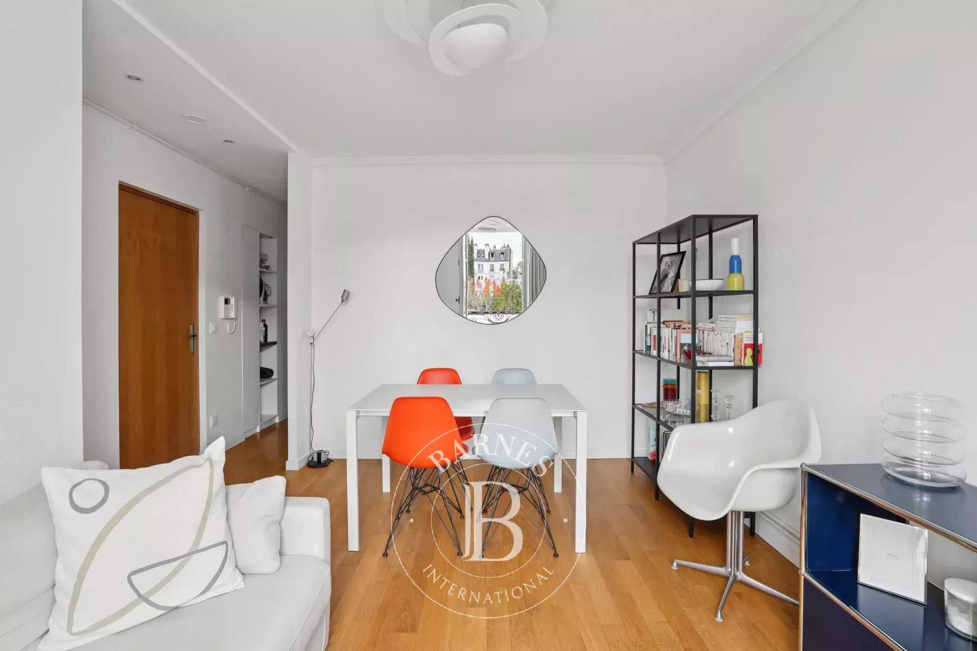 Paris  - Appartement 2 Pi&egrave;ces, 1 Chambre