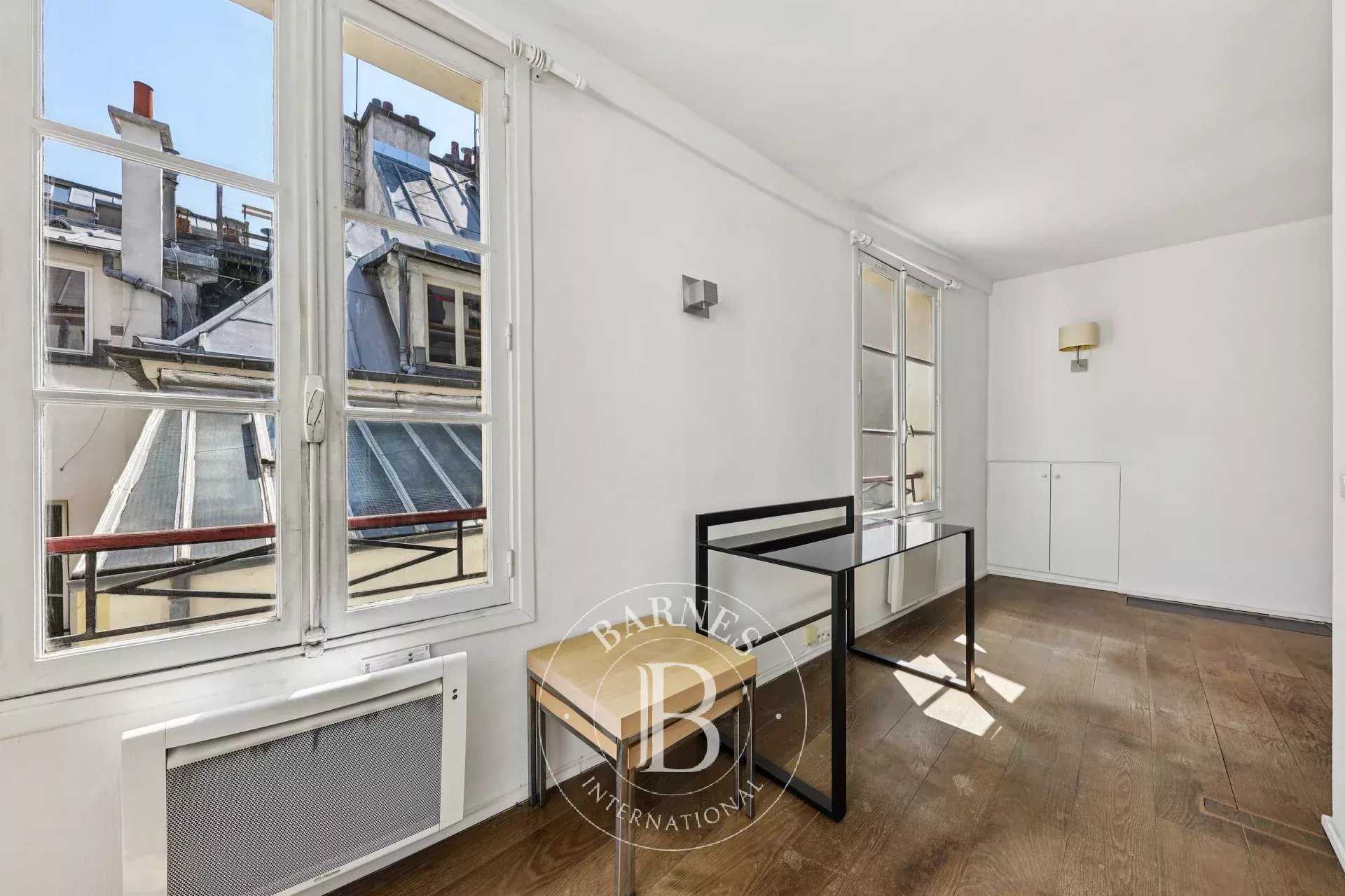 Paris  - Piso 1 Cuarto