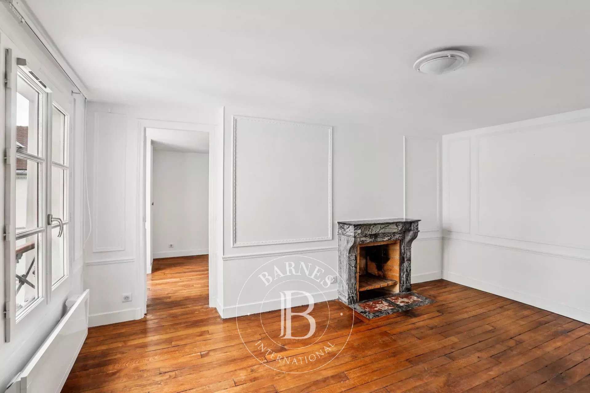 Paris  - Appartement 2 Pièces, 1 Chambre