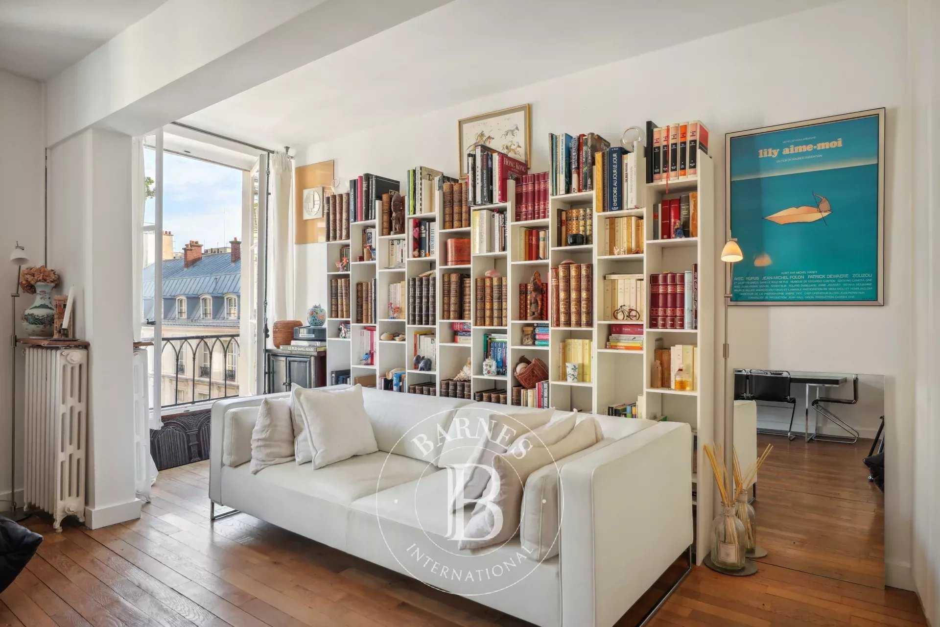 Paris  - Appartement 2 Pièces, 1 Chambre