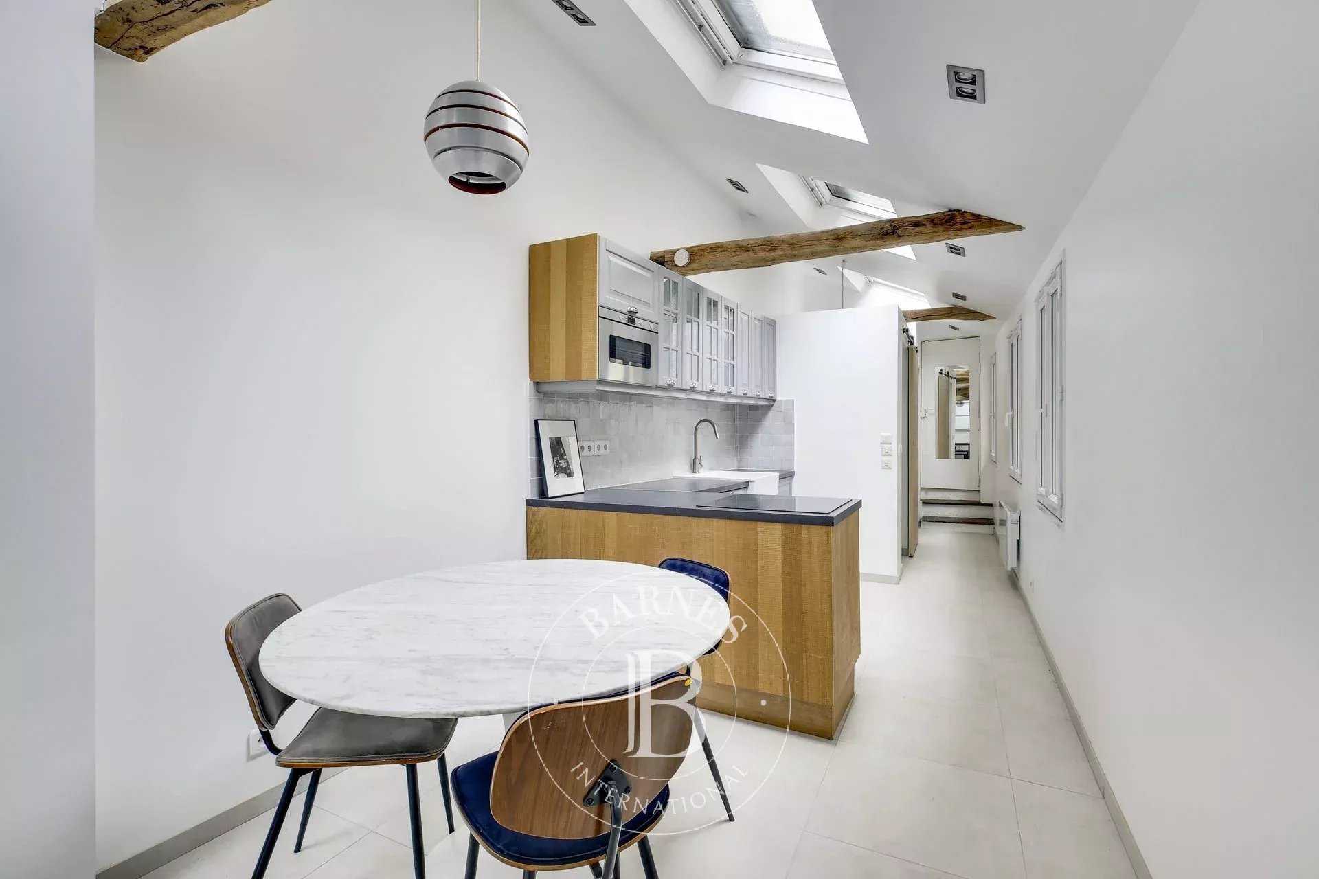 Paris  - Appartement 2 Pi&egrave;ces, 1 Chambre