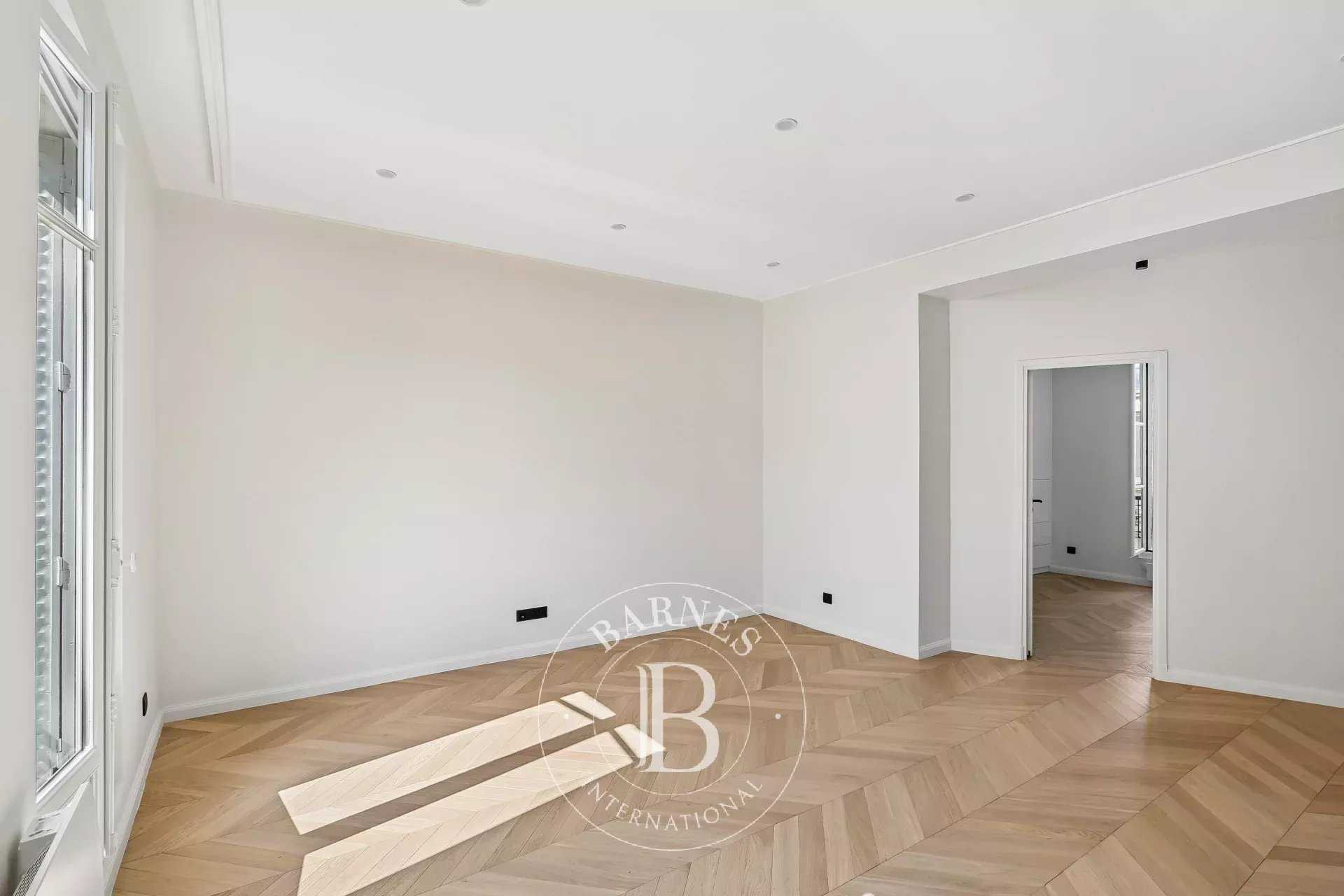 Paris  - Piso 2 Cuartos, 1 Habitacion