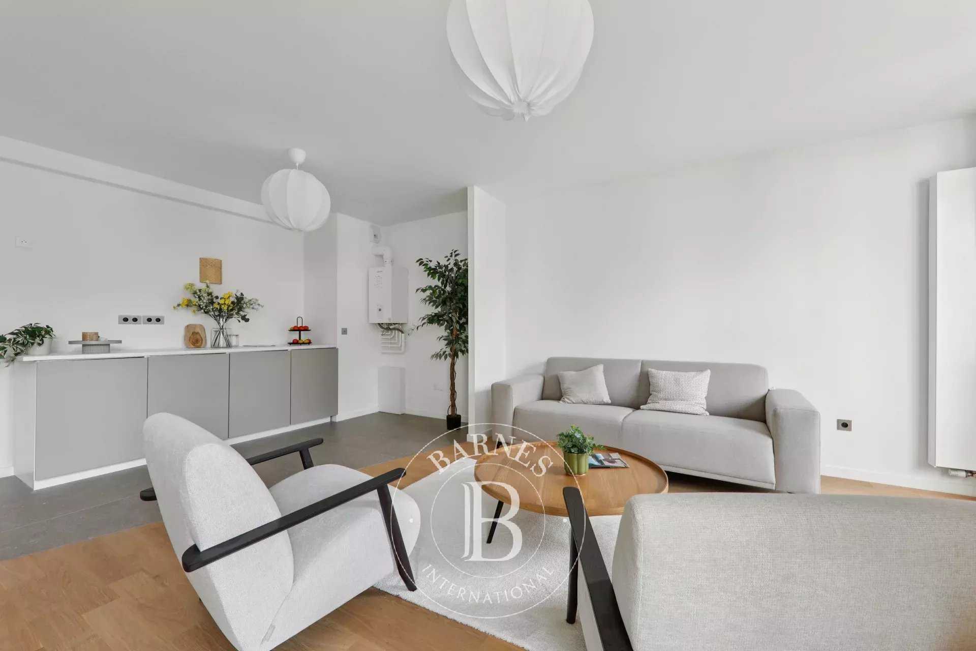 Paris  - Piso 2 Cuartos, 1 Habitacion