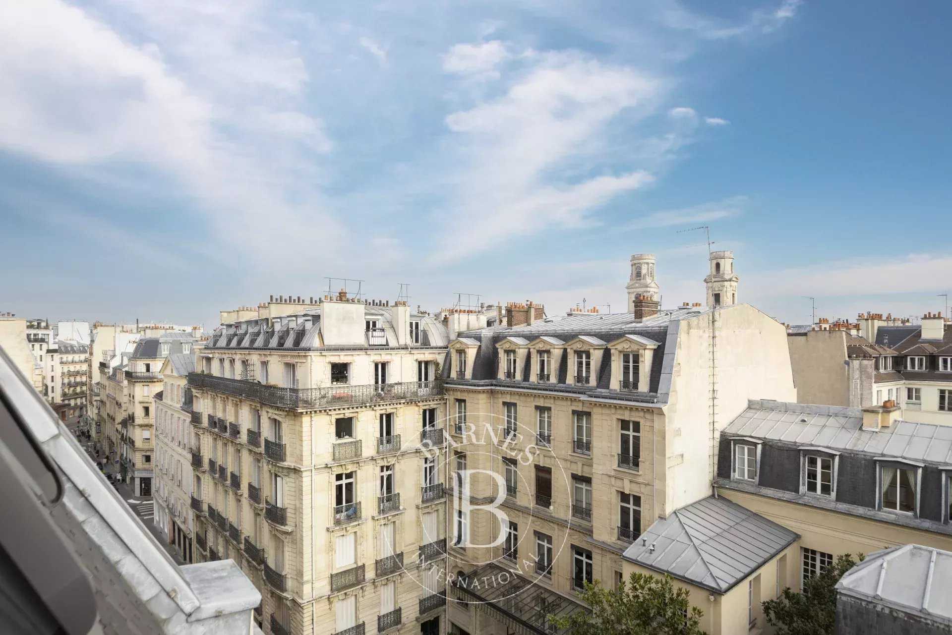 Paris  - Appartement 3 Pi&egrave;ces 2 Chambres