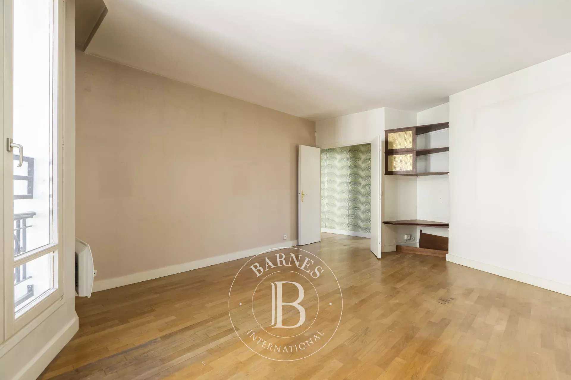 Paris  - Apartment 2 Bedrooms