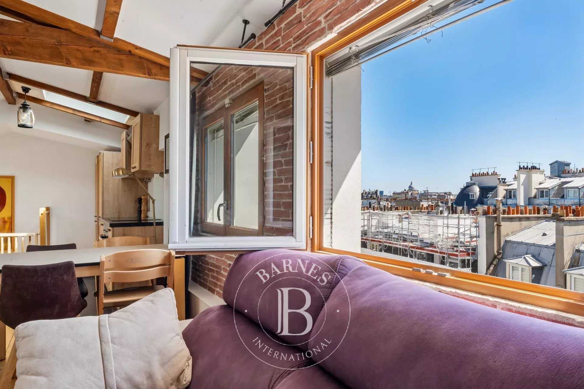 Paris  - Appartement 3 Pi&egrave;ces 2 Chambres