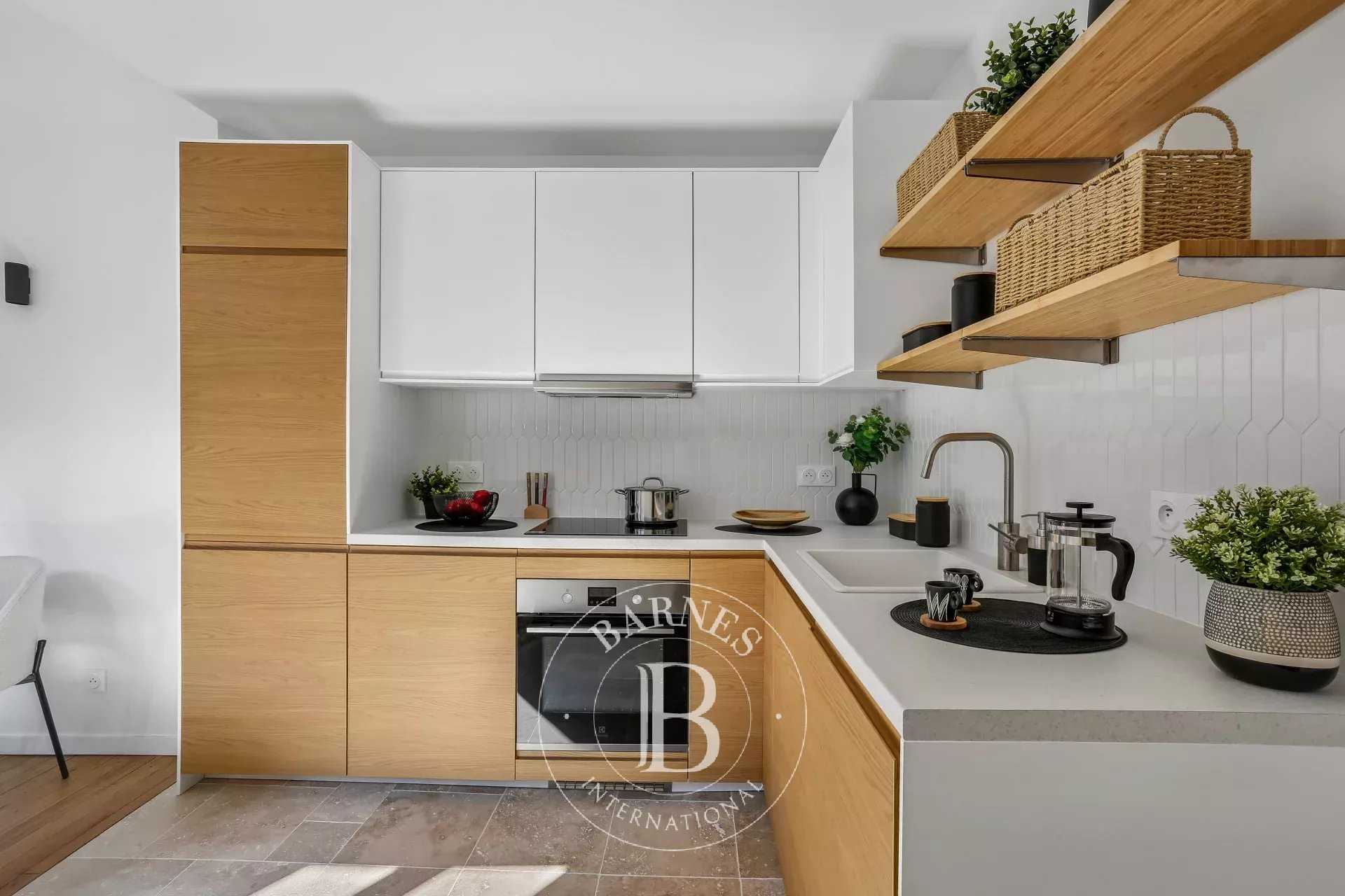 Paris  - Appartement 2 Pi&egrave;ces, 1 Chambre