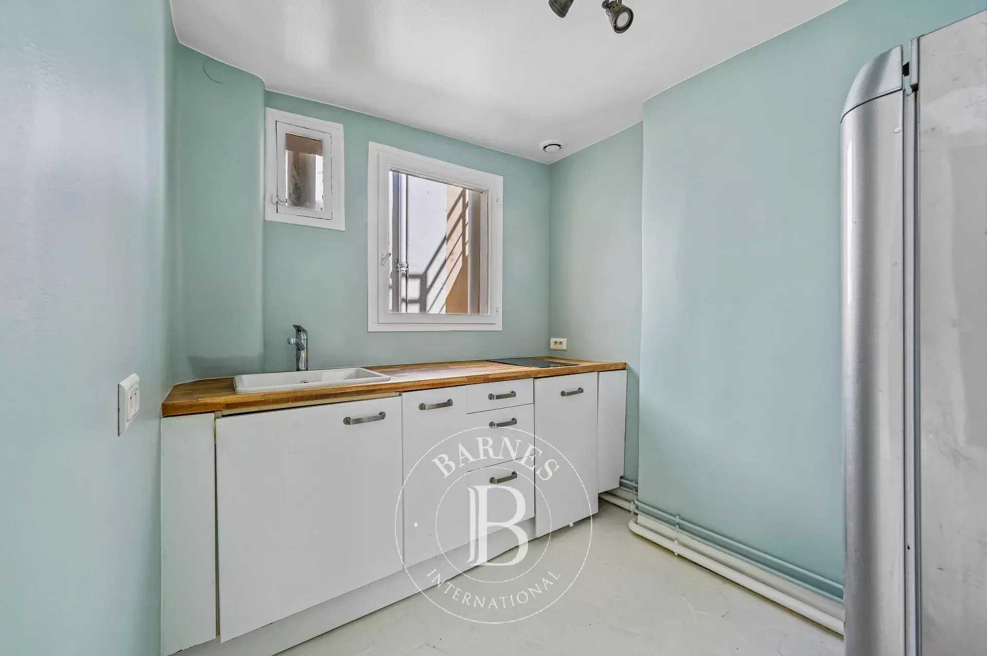 Paris  - Appartement 2 Pi&egrave;ces, 1 Chambre