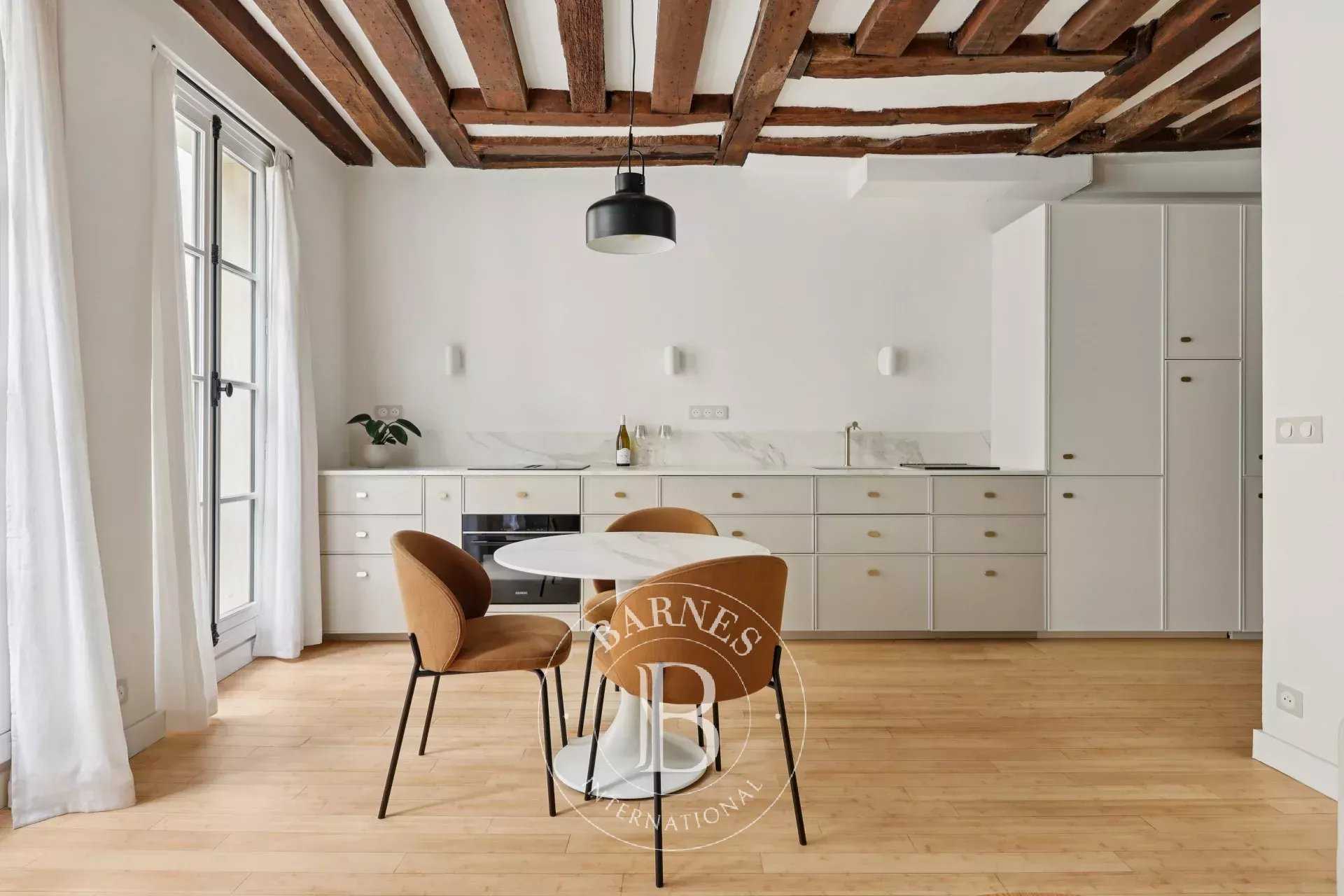 Paris  - Appartement 2 Pi&egrave;ces, 1 Chambre