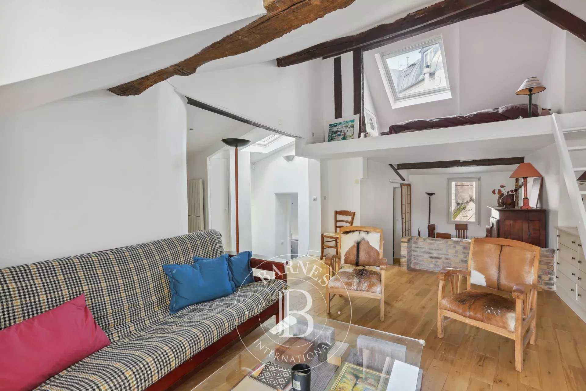 Paris  - Appartement 4 Pièces 2 Chambres