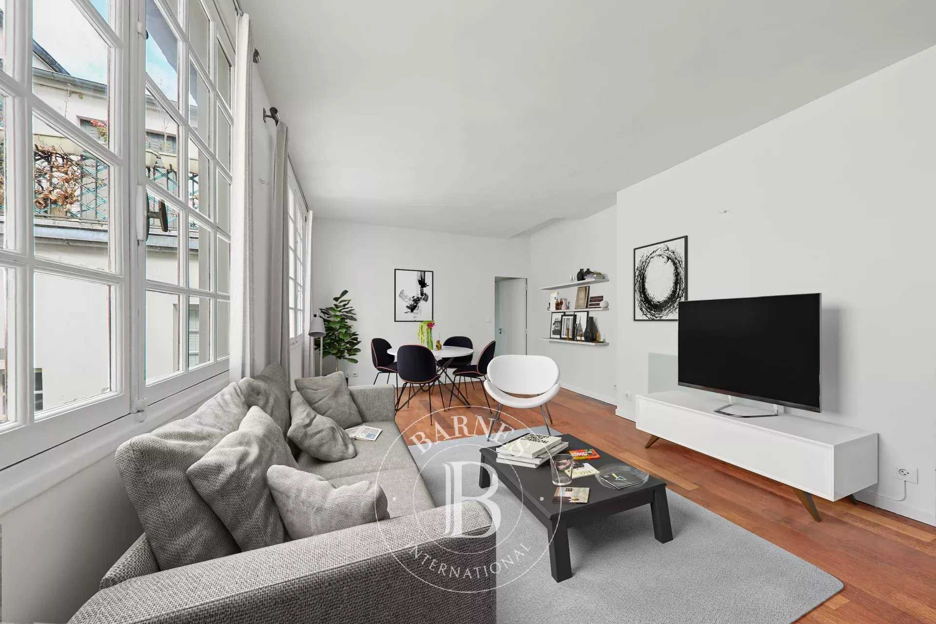 Paris  - Appartement 2 Pièces, 1 Chambre