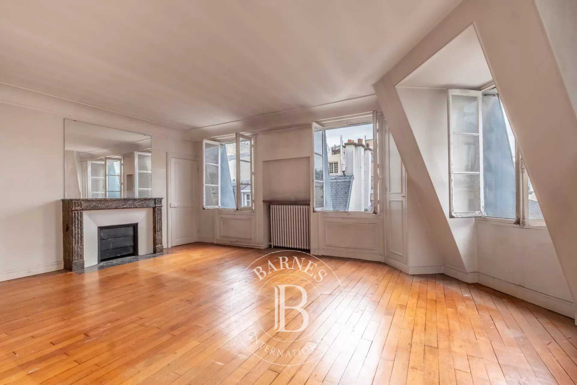 Paris  - Appartement 5 Pi&egrave;ces 3 Chambres