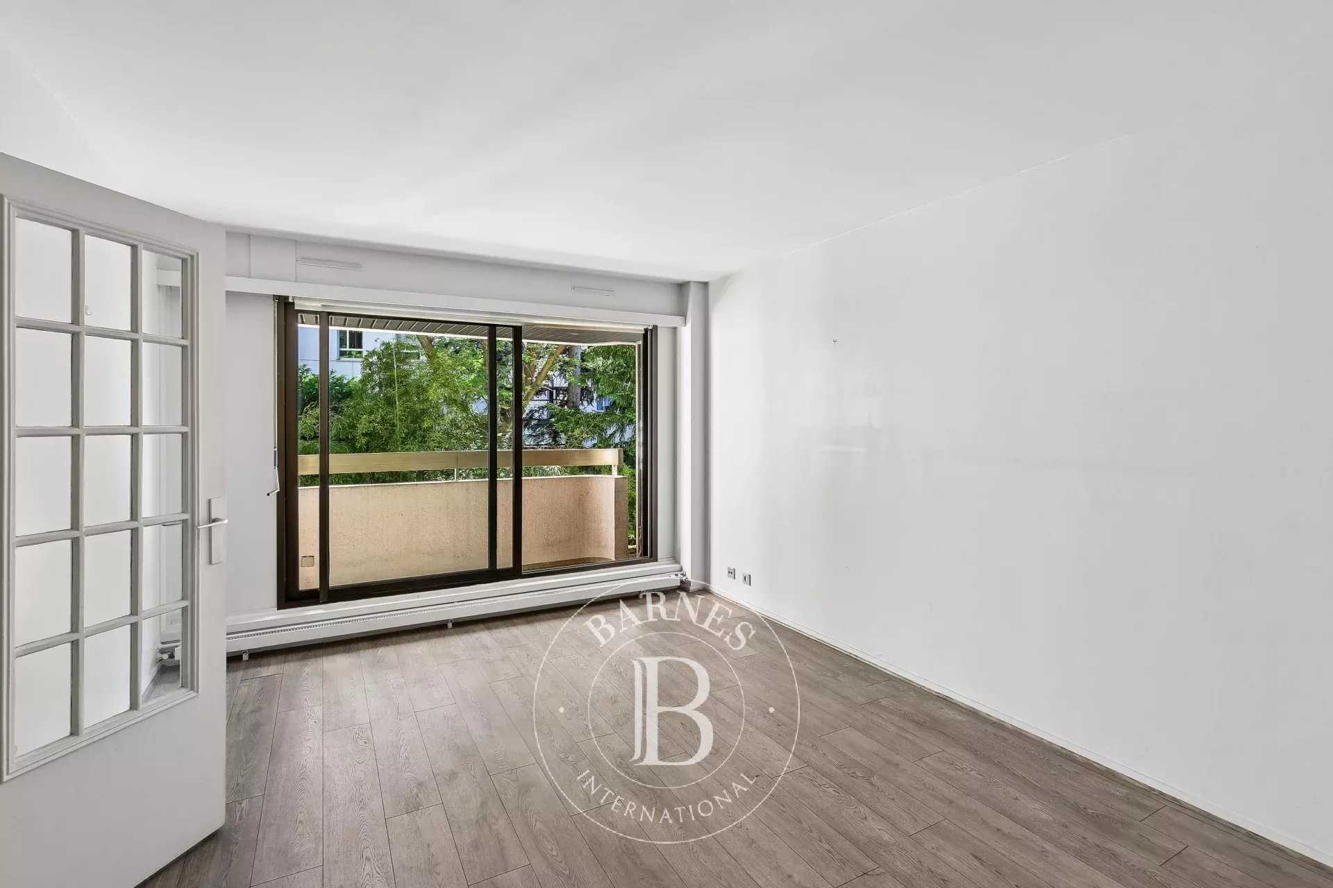 Paris  - Appartement 2 Pi&egrave;ces, 1 Chambre