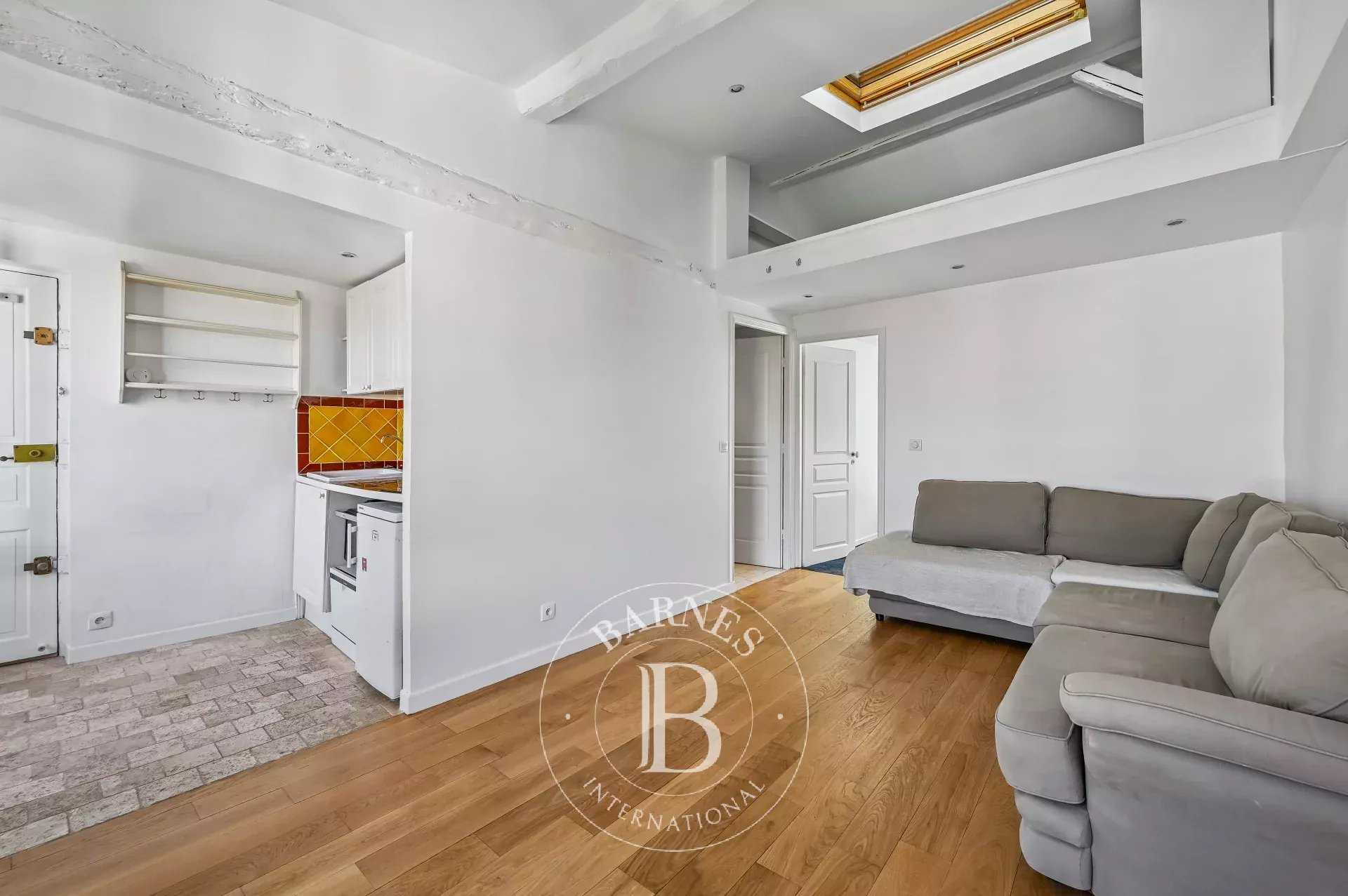 Paris  - Apartment 3 Bedrooms