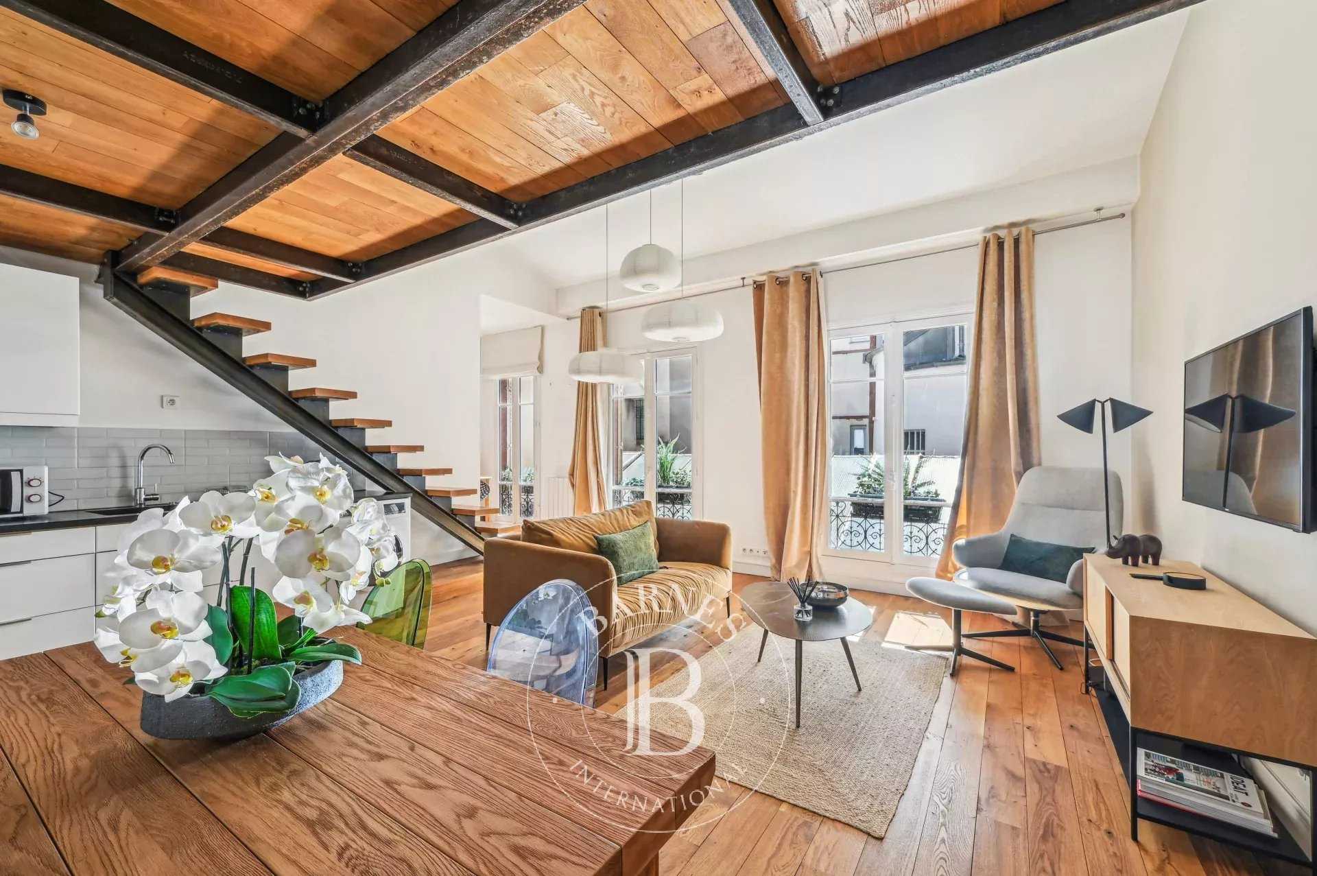 Paris  - Appartement 2 Pièces, 1 Chambre