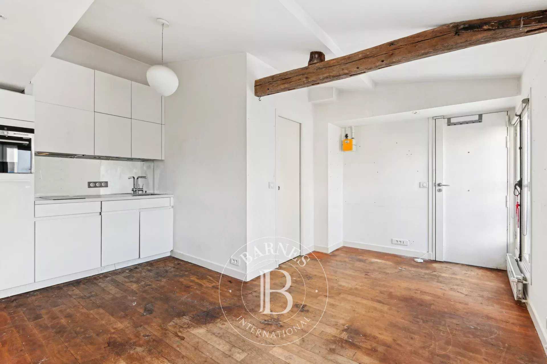 Paris  - Appartement 2 Pièces, 1 Chambre
