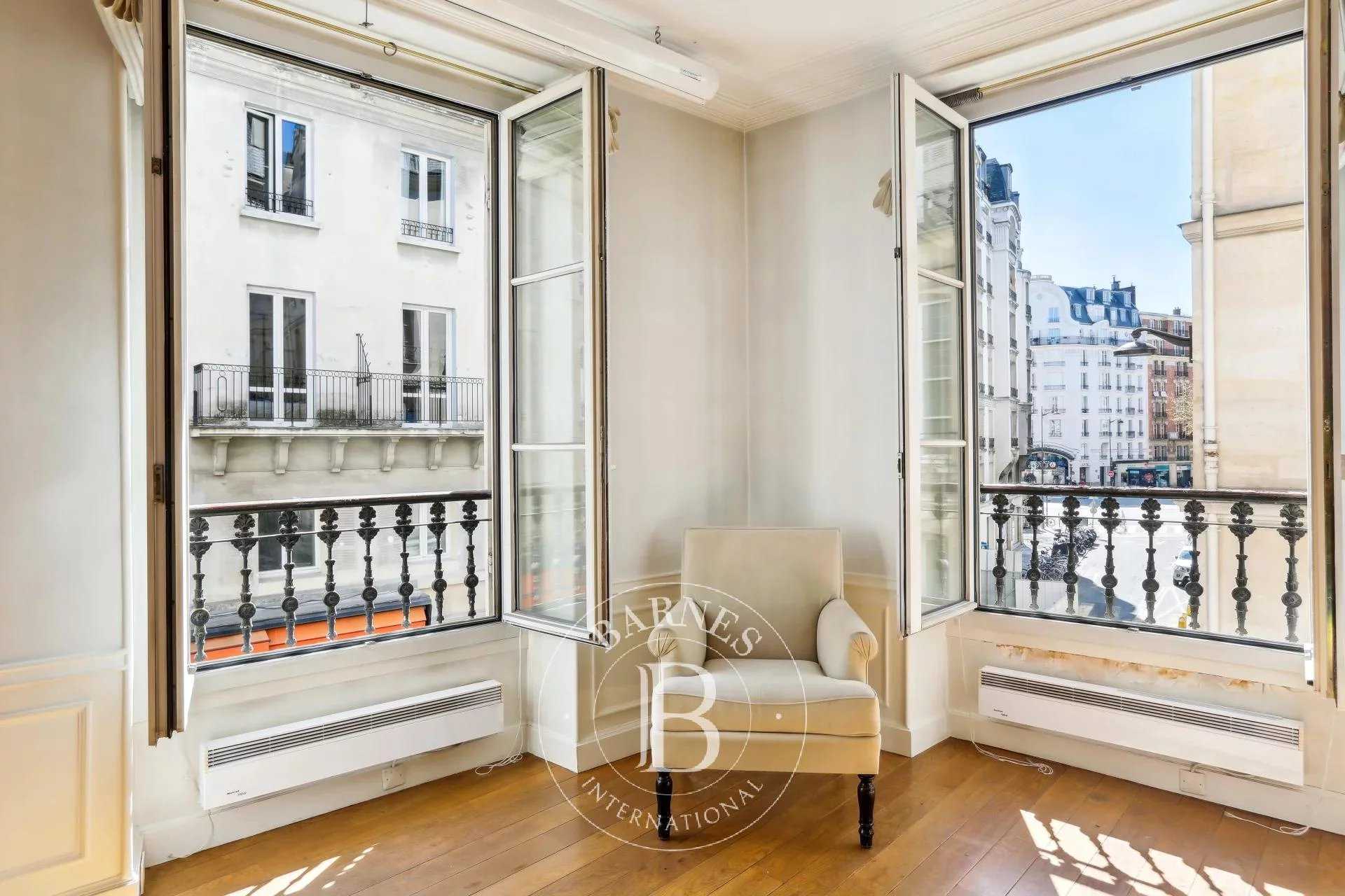 Apartment Paris 75006  -  ref 82331723 (picture 1)