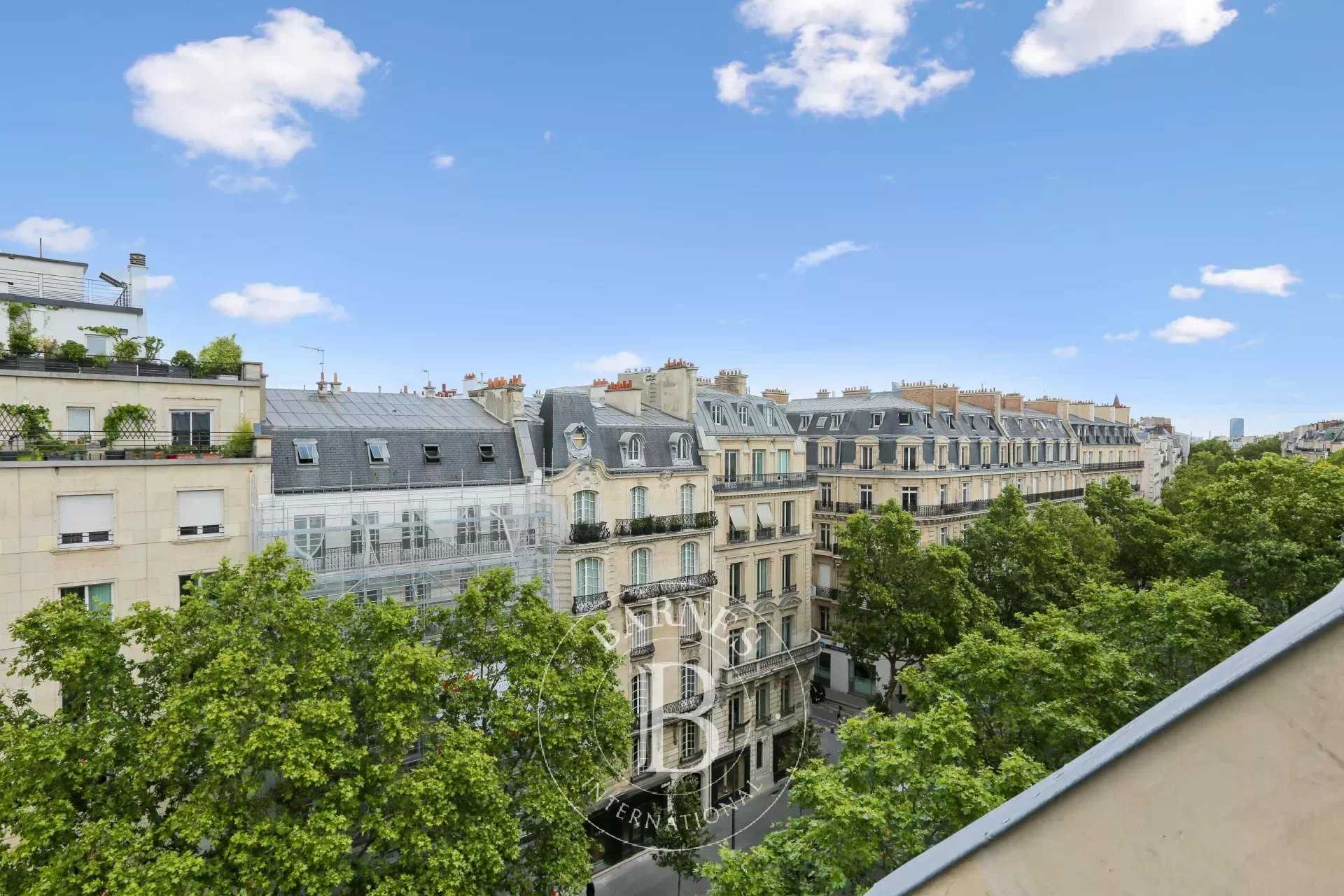 Apartment Paris 75007  -  ref 83224580 (picture 1)