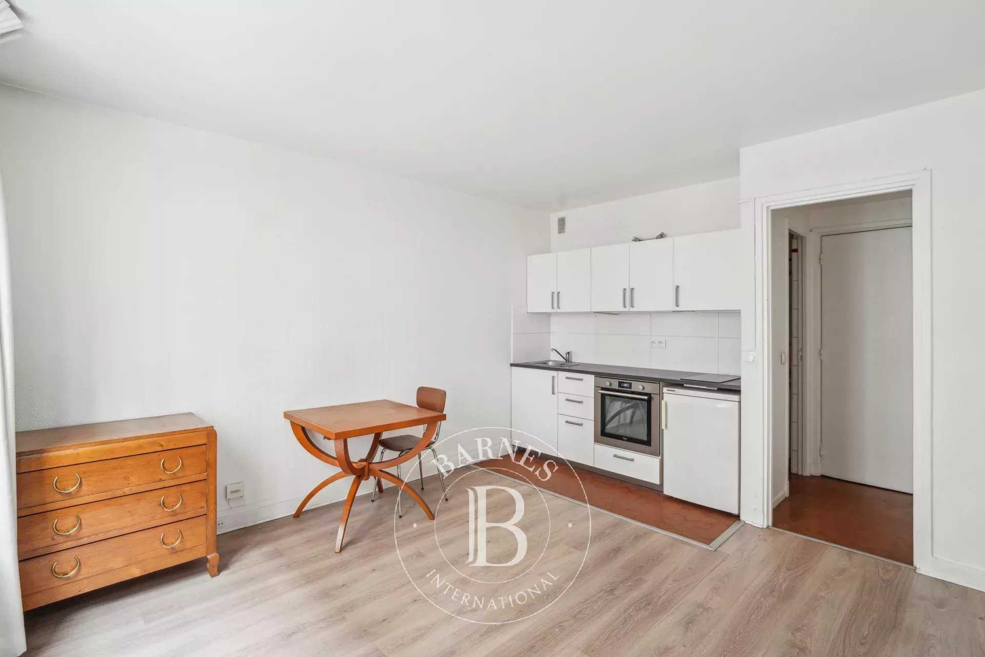 Appartement Paris 75006  -  ref 85645651 (picture 2)