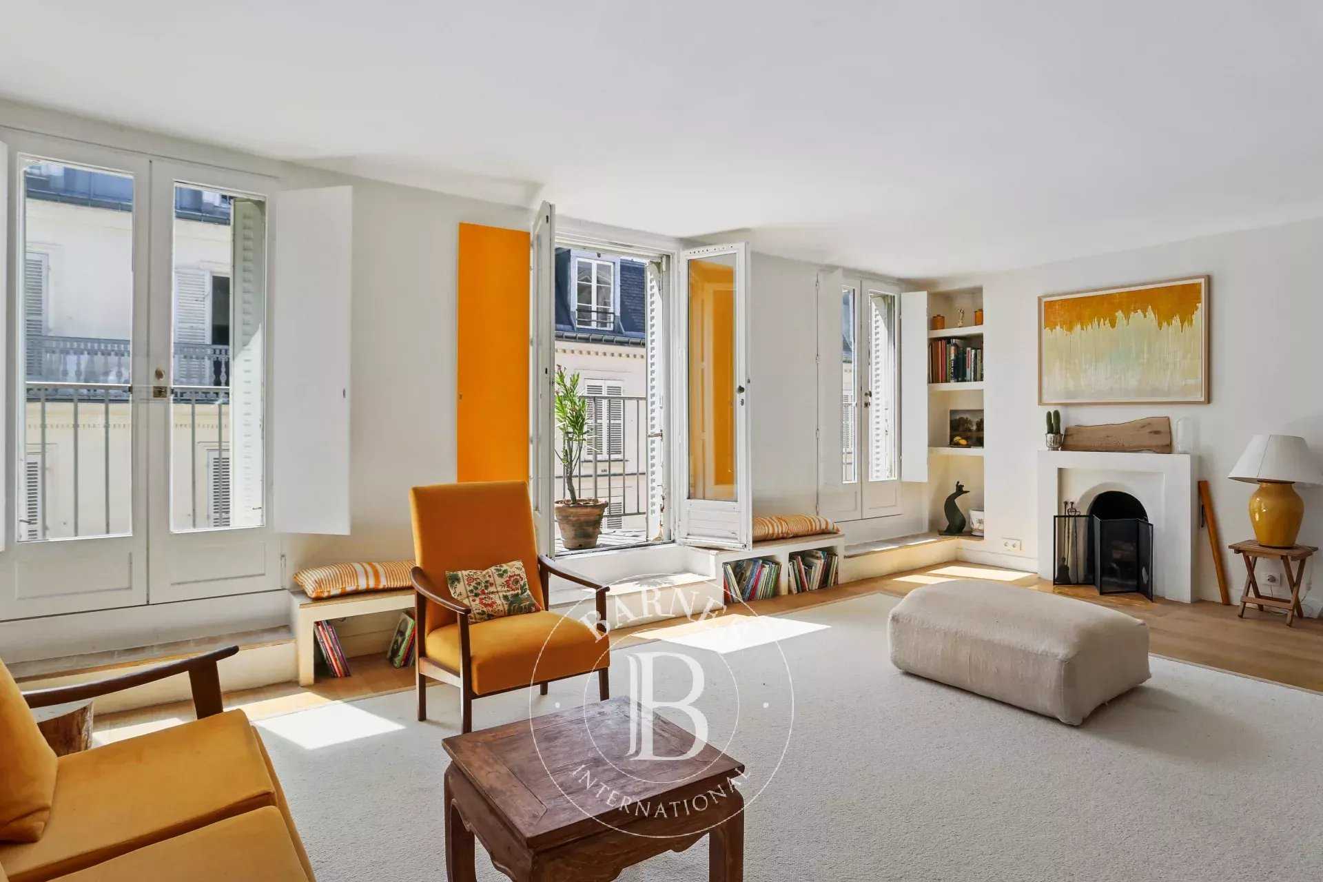 Paris  - Appartement 3 Pi&egrave;ces 2 Chambres