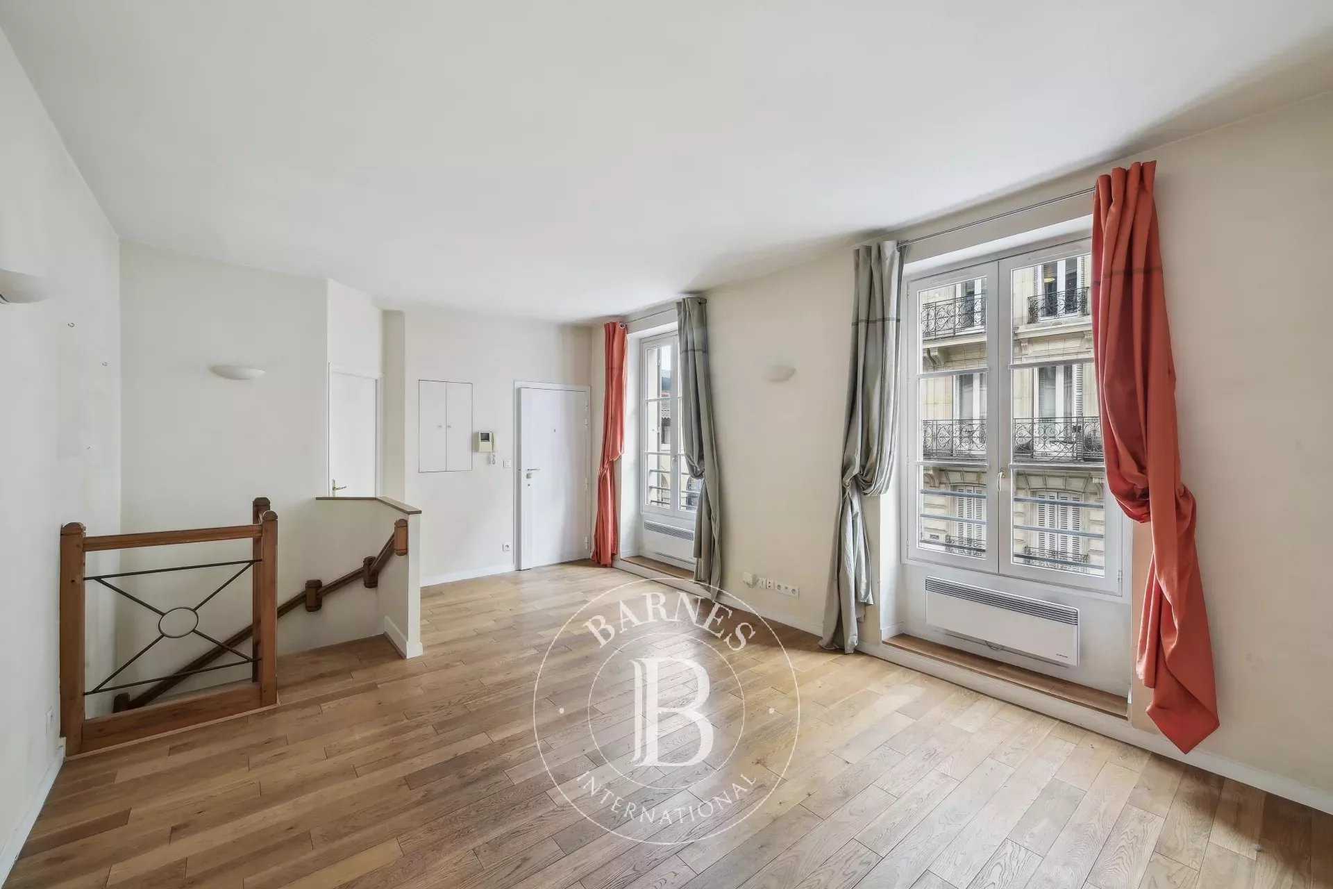 Apartment Paris 75006  -  ref 84046911 (picture 1)
