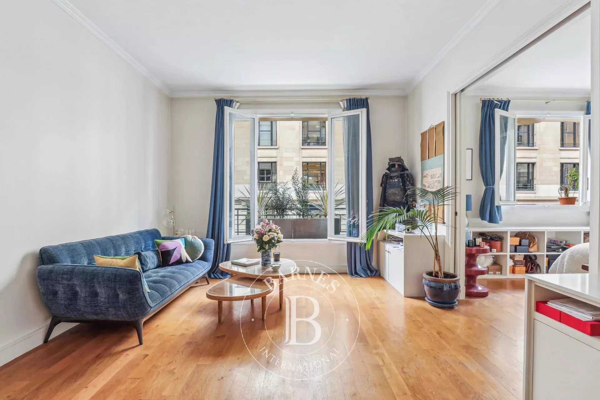 Apartment Paris 75007  -  ref 86218779 (picture 1)