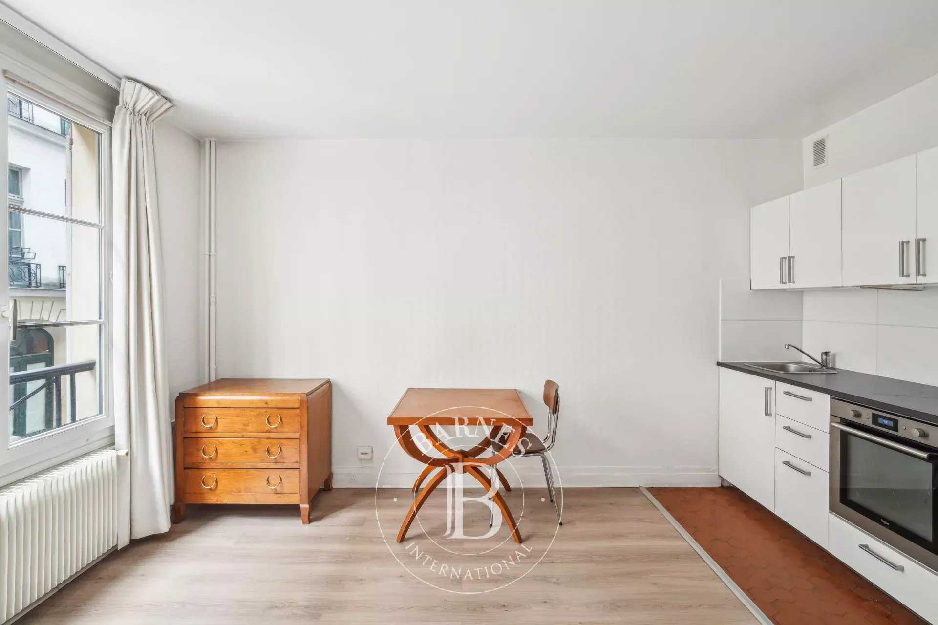 Appartement Paris 75006  -  ref 85645651 (picture 1)