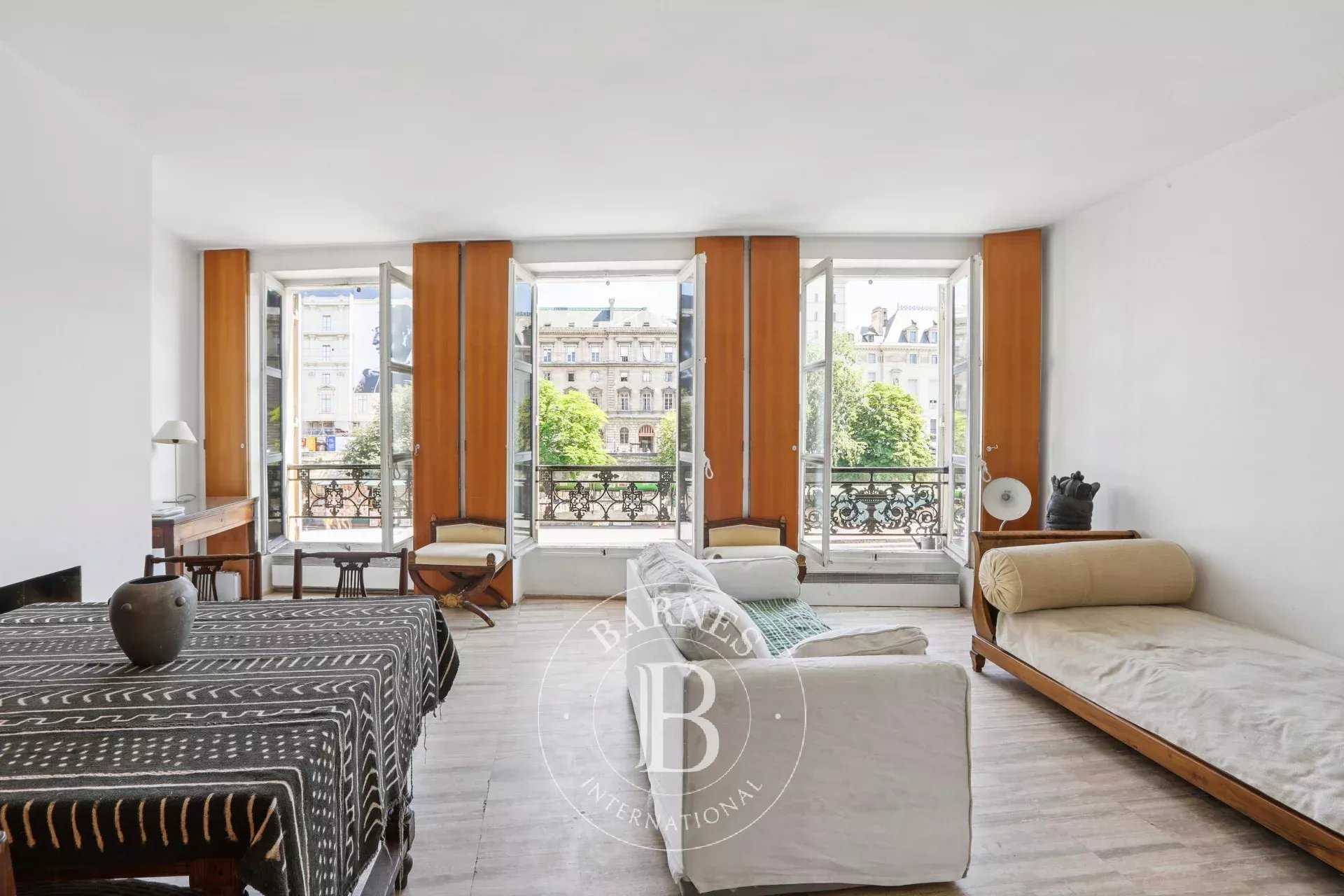 Appartement Paris 75006  -  ref 86008350 (picture 1)