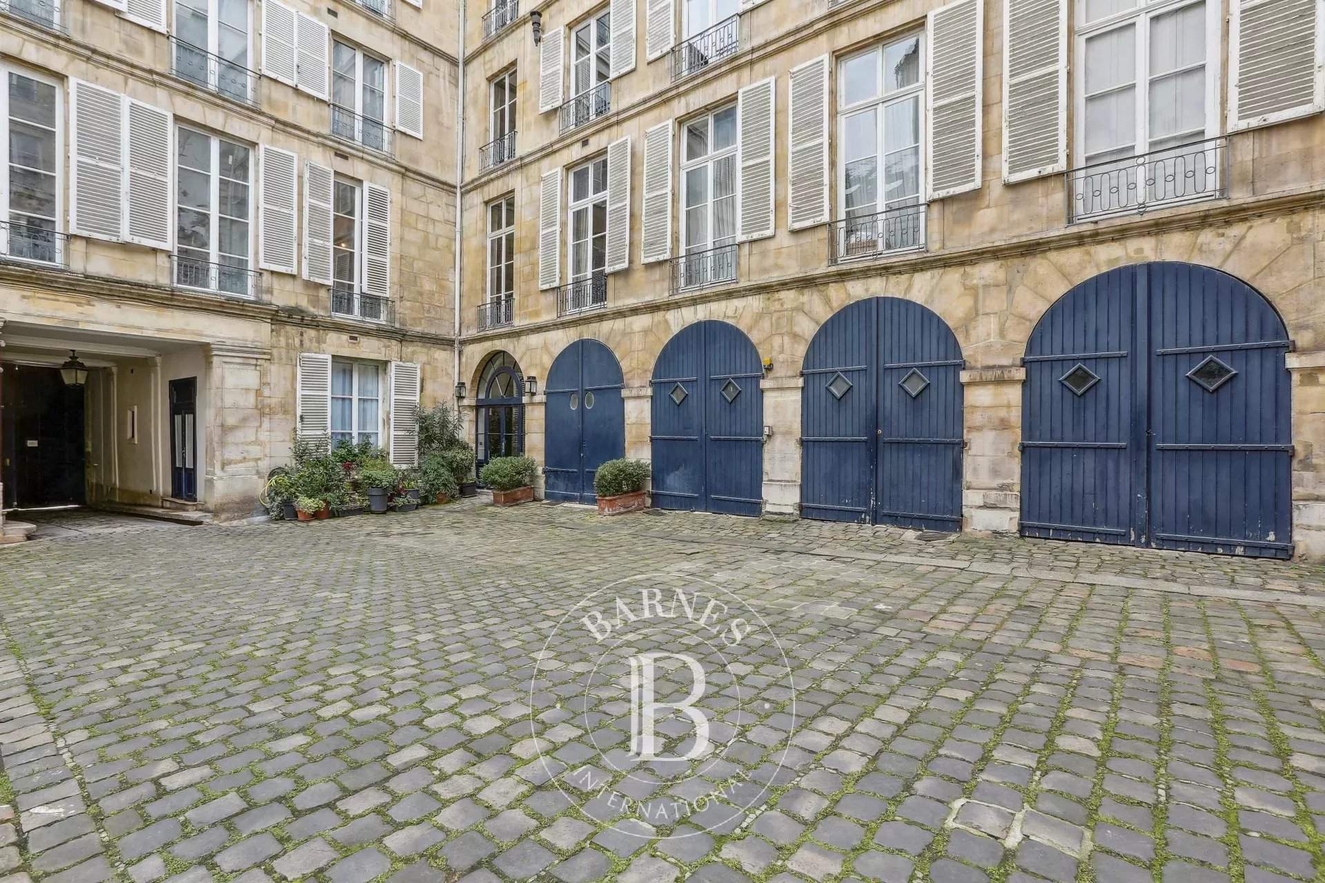 Paris  - Apartment 2 Bedrooms - picture 1