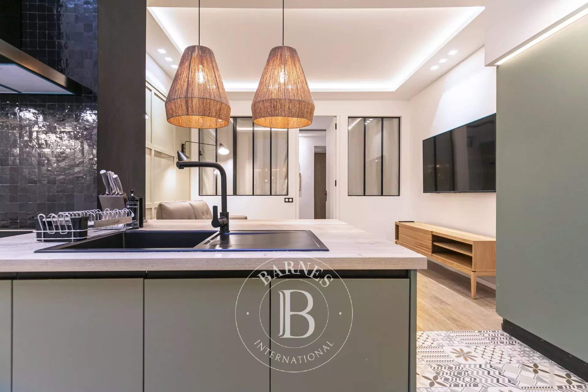 Paris  - Apartment 2 Bedrooms - picture 12