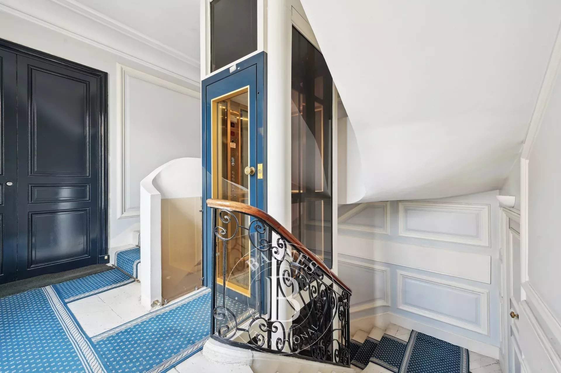 Paris  - Apartment  - picture 14