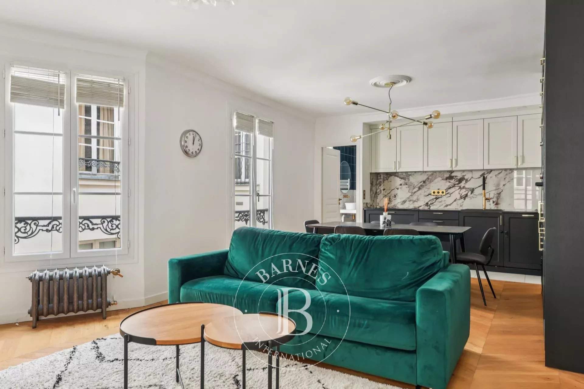 Paris  - Appartement 3 Pi&egrave;ces 2 Chambres - picture 2