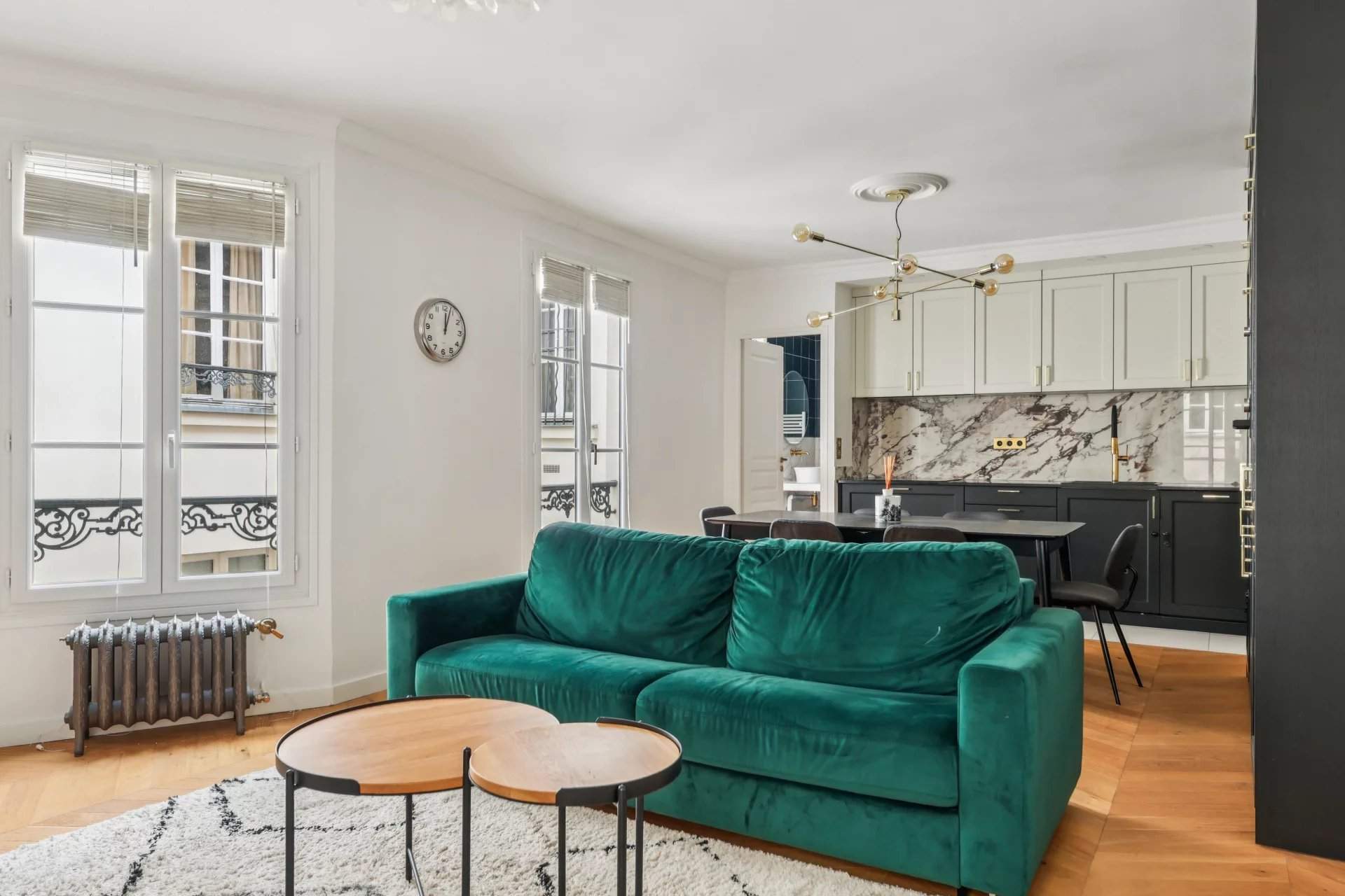 Paris  - Appartement 3 Pi&egrave;ces 2 Chambres - picture 2