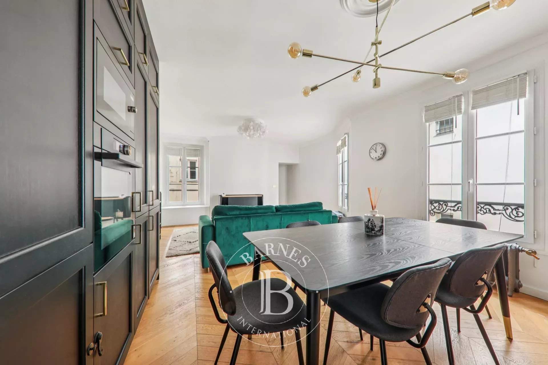 Paris  - Appartement 3 Pi&egrave;ces 2 Chambres - picture 3