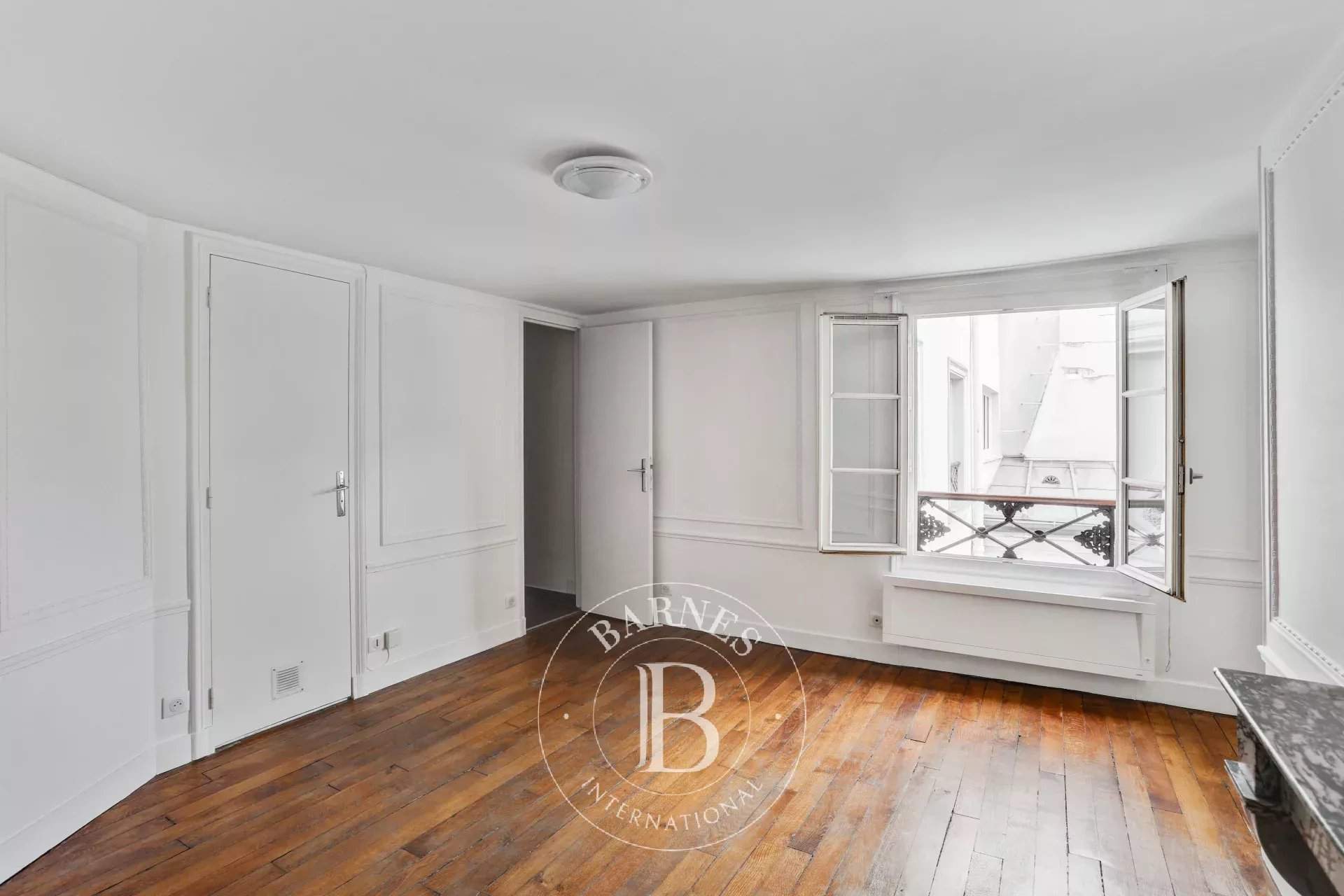 Paris  - Appartement 2 Pièces, 1 Chambre - picture 2