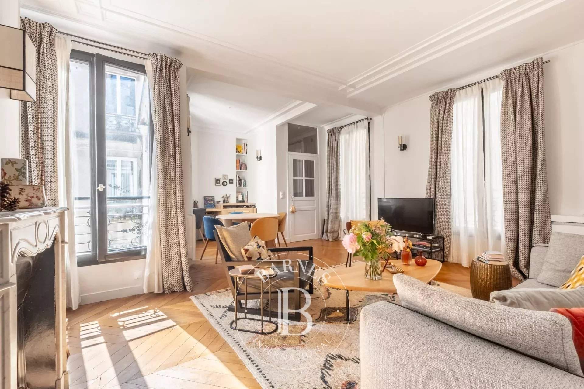 Paris  - Apartment 2 Bedrooms - picture 1