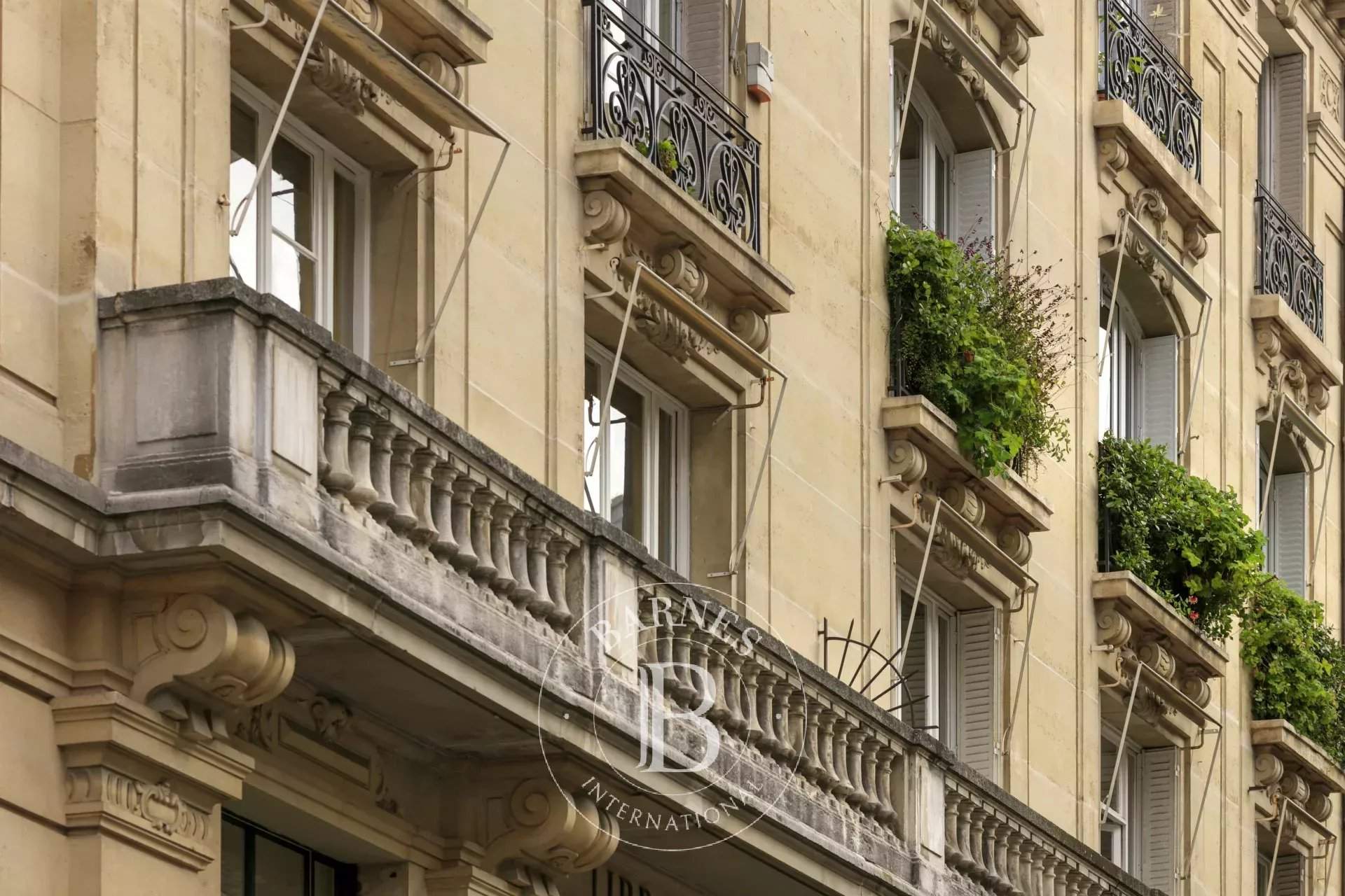 Paris  - Apartment 2 Bedrooms - picture 8