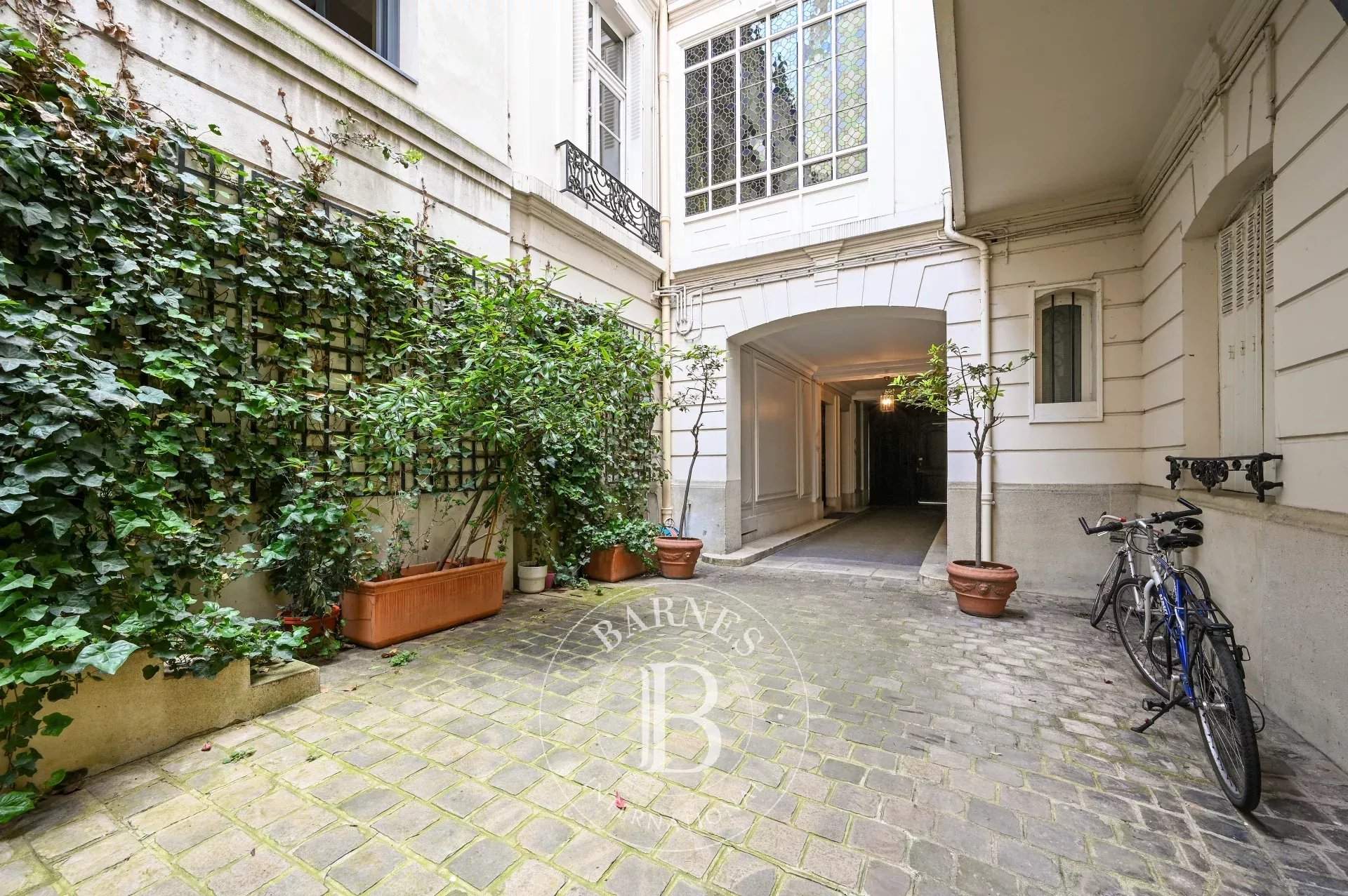 Paris  - Apartment  - picture 20