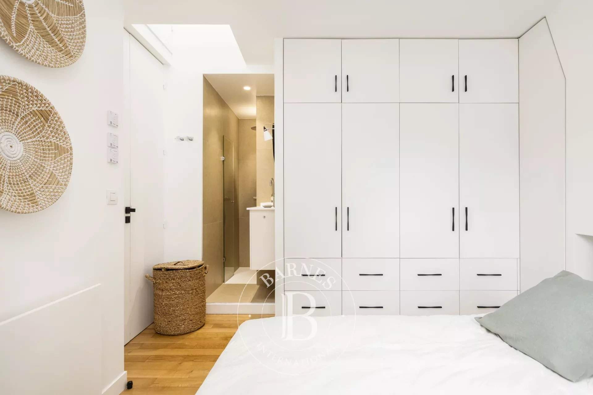 Paris  - Appartement 3 Pi&egrave;ces 2 Chambres - picture 9