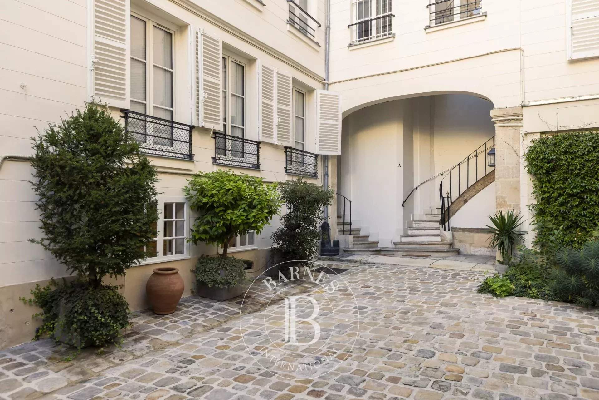 Paris  - Appartement 4 Pi&egrave;ces 2 Chambres - picture 12