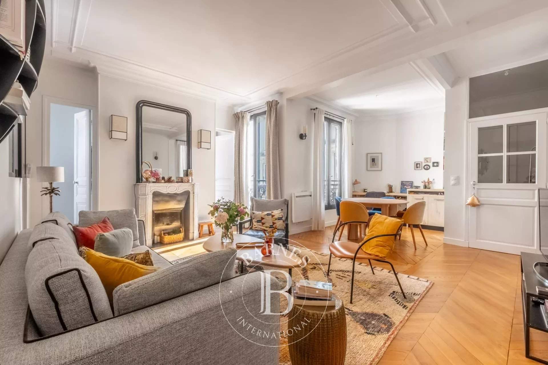 Paris  - Apartment 2 Bedrooms - picture 2